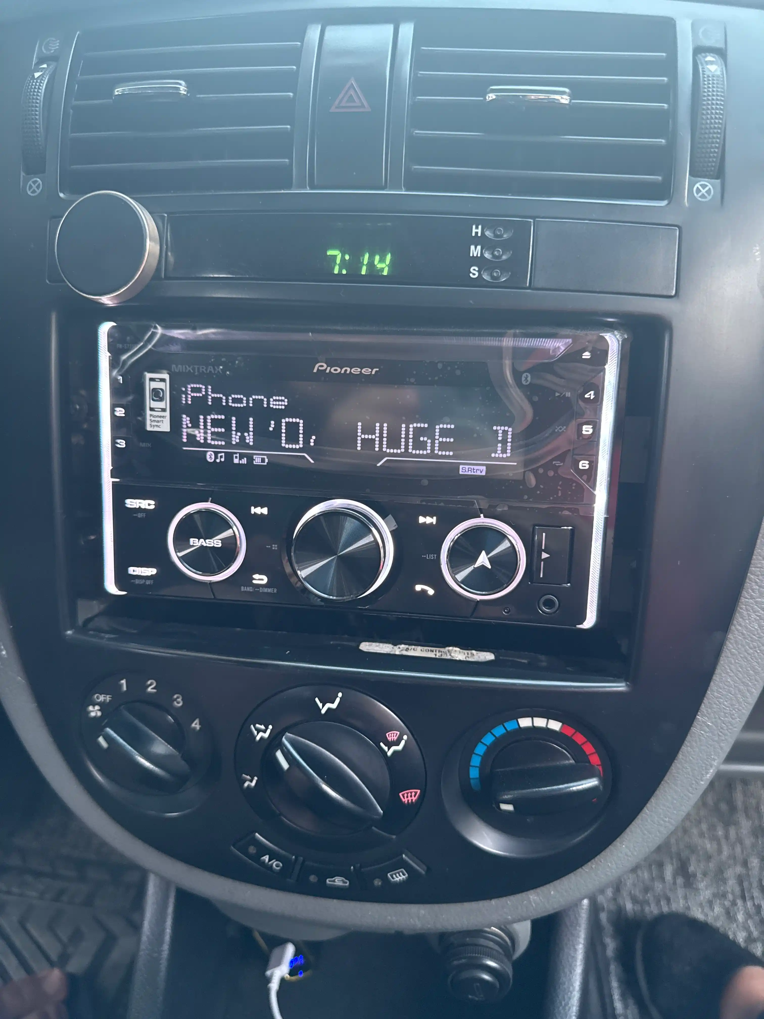 Автомагнитола Pioneer FH-S725BT, с технологией Bluetooth