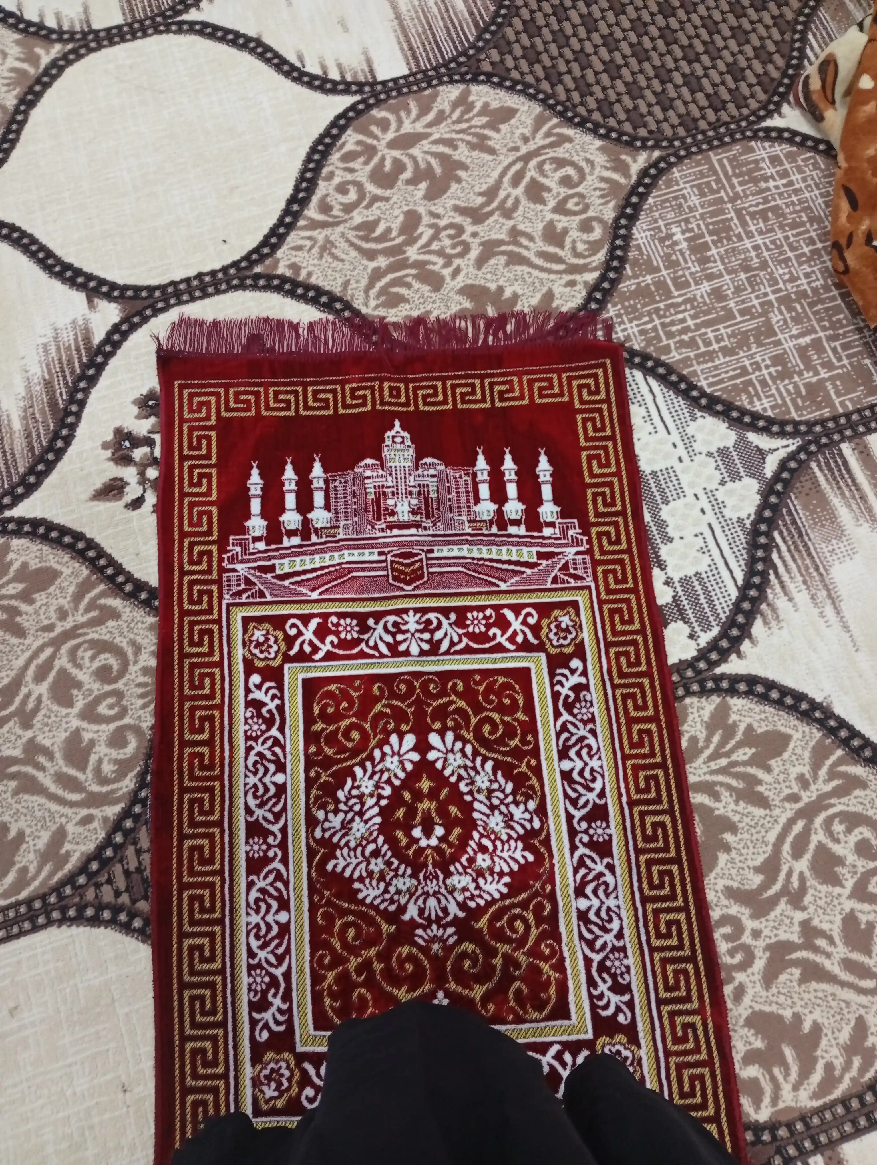 Joynamoz Turkiya, yumshoq va sifatli materialdan, 110*70 sm, namozni bajarishda ko'makchi