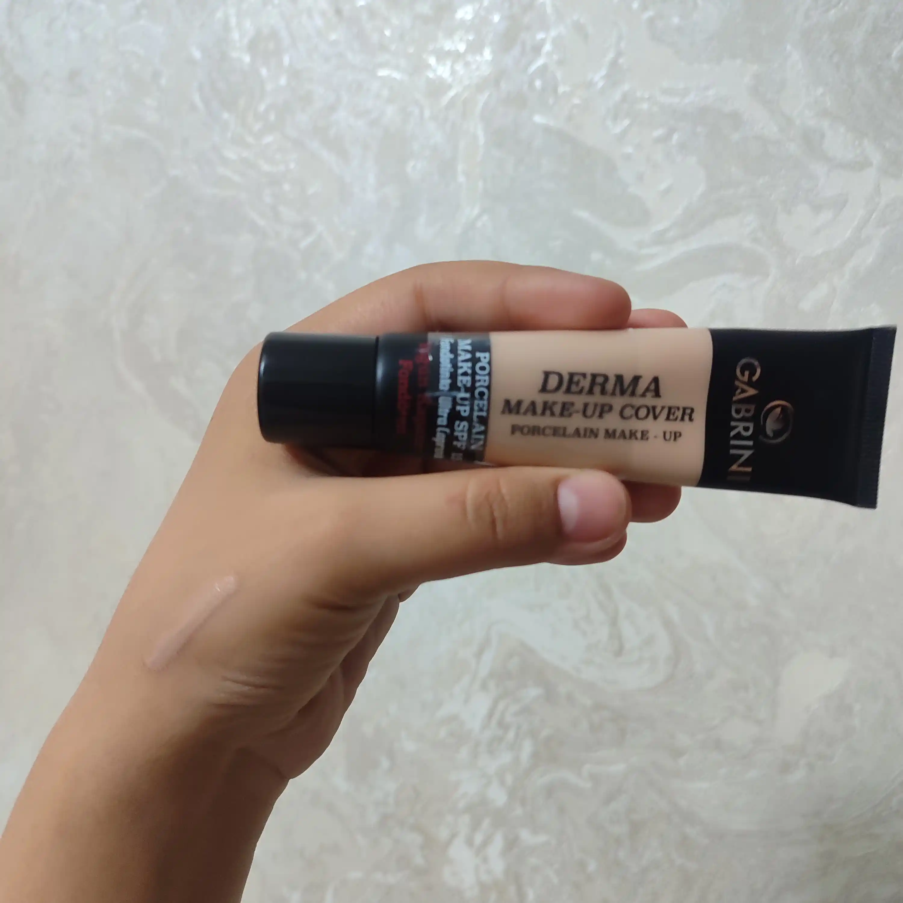 Gabrini Derma matlovchi tonal kremi, makiyaj ostiga, SPF 15, 40 ml