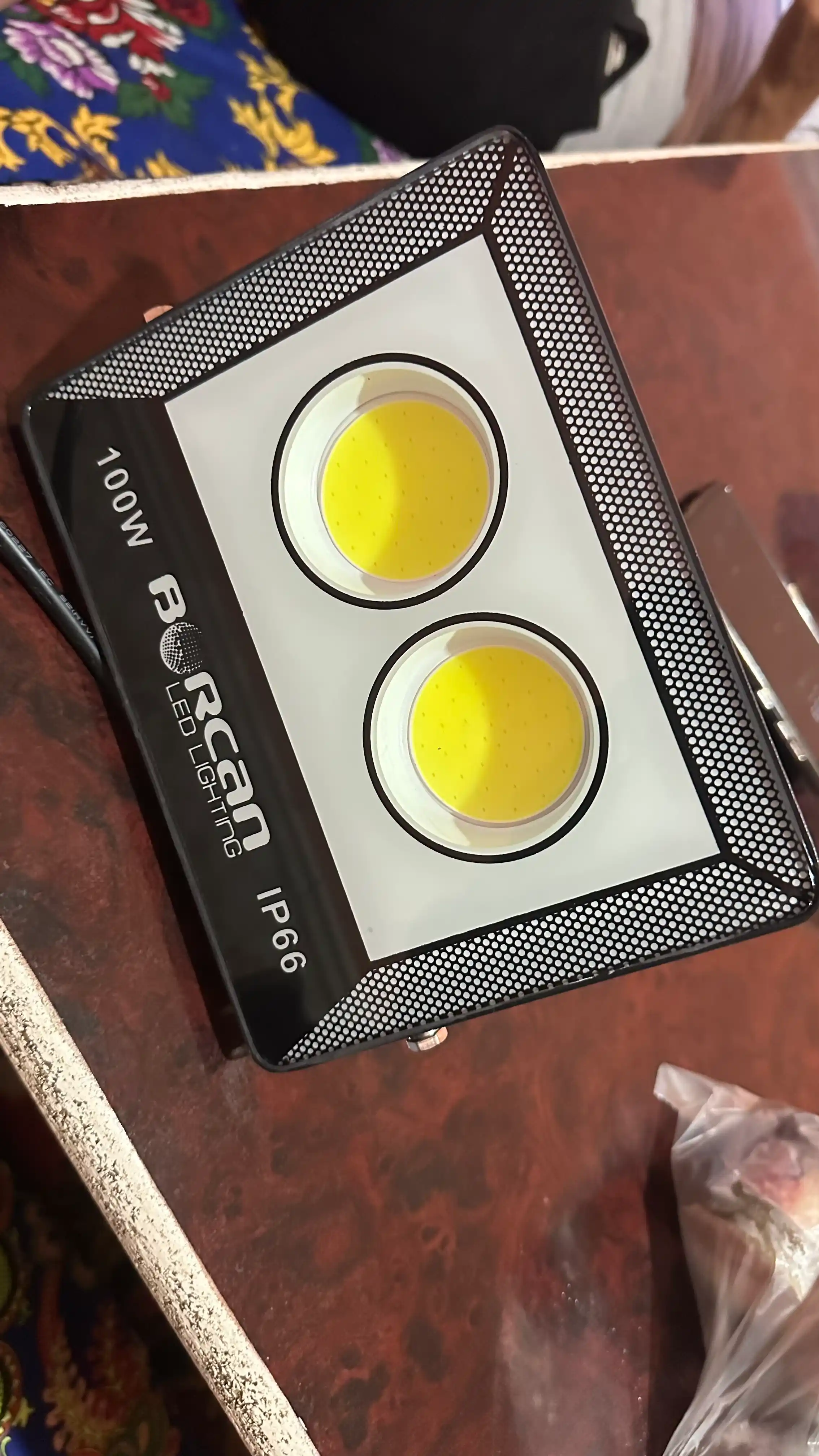 Projektor svetodiodli Borcan, 50-600 Vt LED, 220-240 V