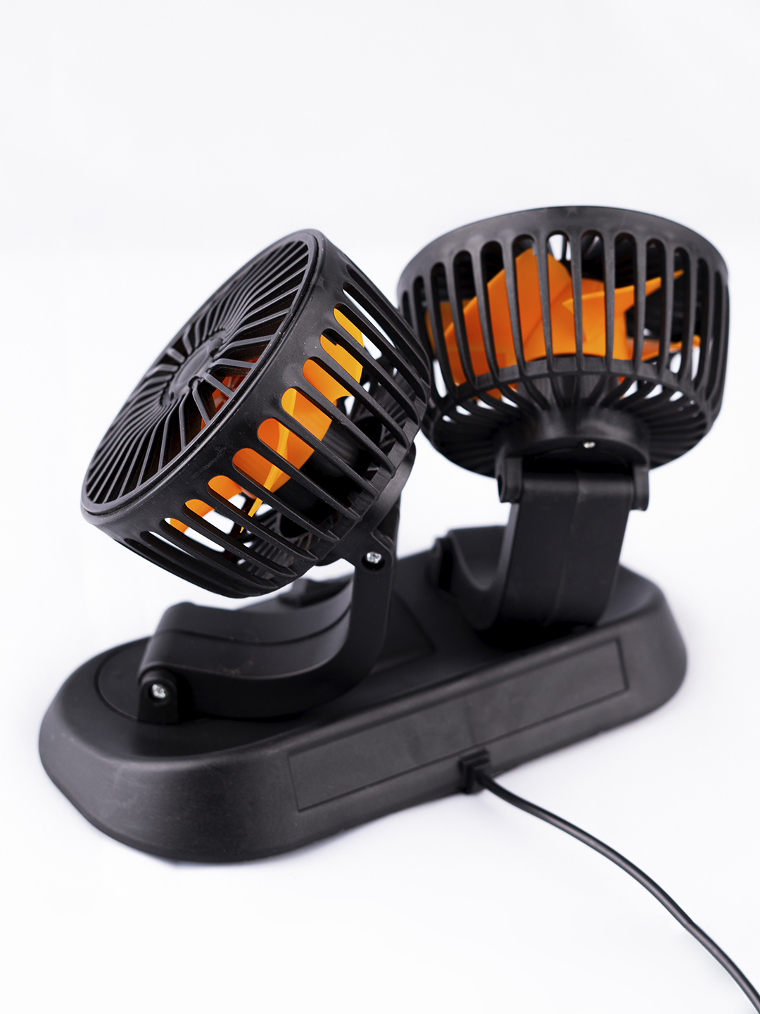 Diklarda toplari bolgan ayollar bilan jinsiy aloqa Gimnastikachi oz vaginasini yalaydi.