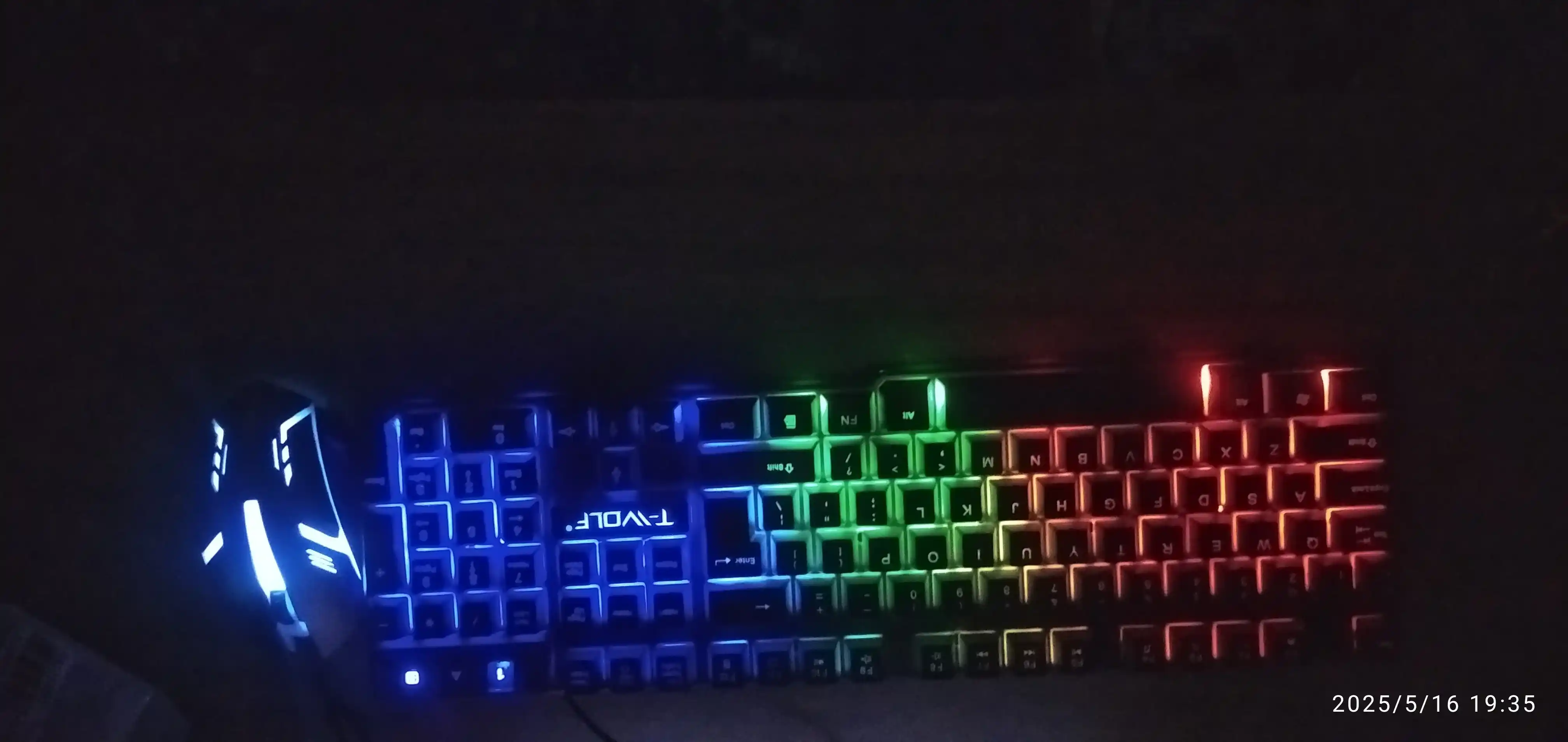 O'yin klaviatura va sichqonchasi T-Wolf TF270,GTX350,TF200 led chiroqli
