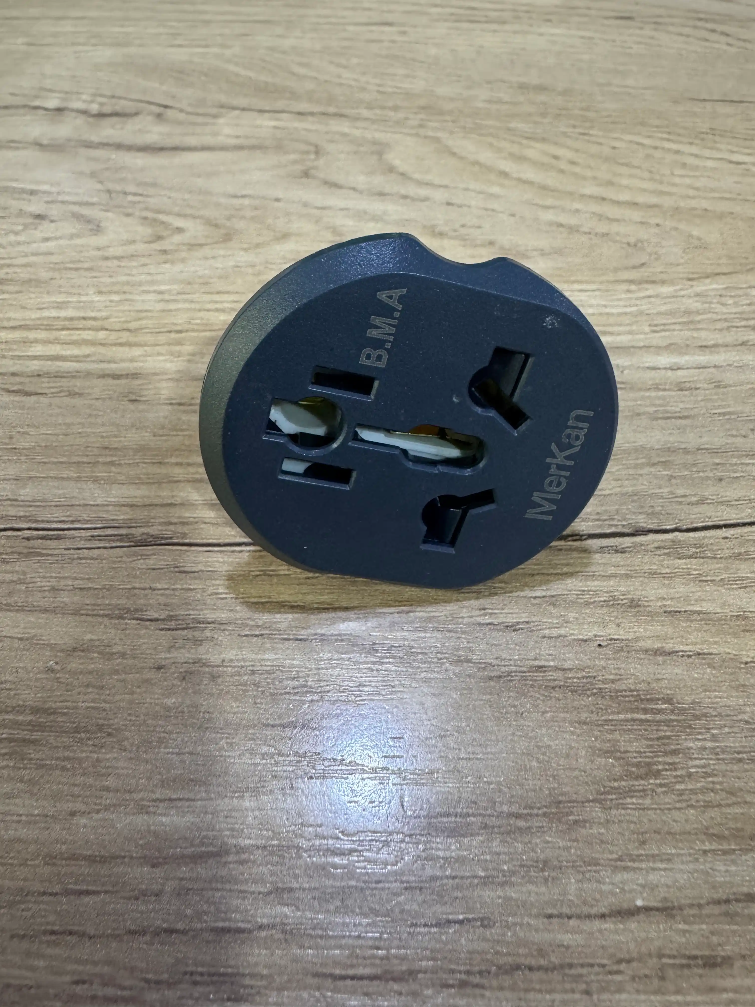 Universal adapter rozetka uchun, Merkan KT168, 16 A