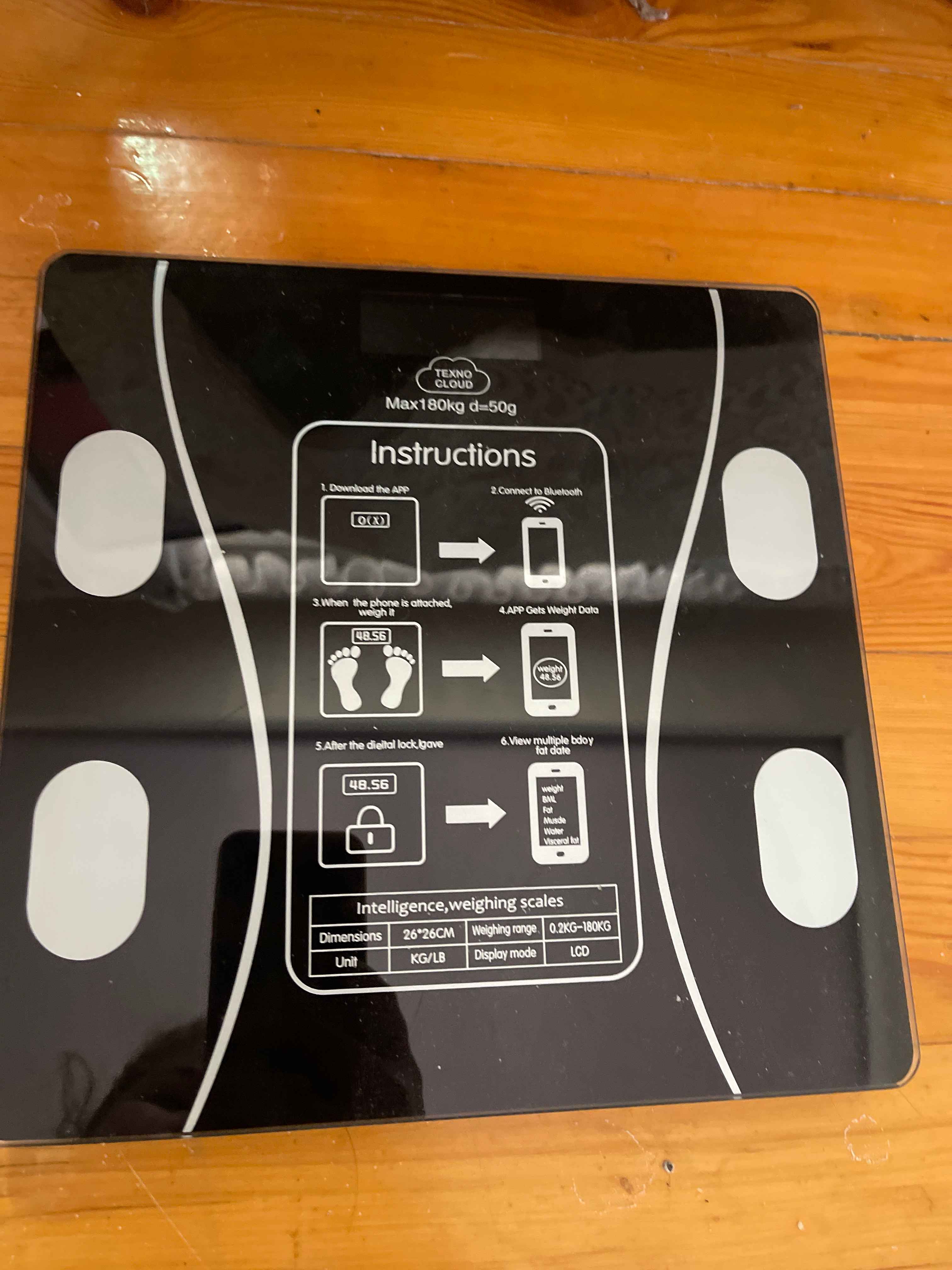 Ichki kiyim kiyish xonasida video yashirin mini kamera