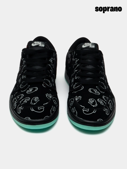 Erkaklar va ayollar o'smirlar krossovkalari Nike Air Alpha Force 88, sport, 40-45