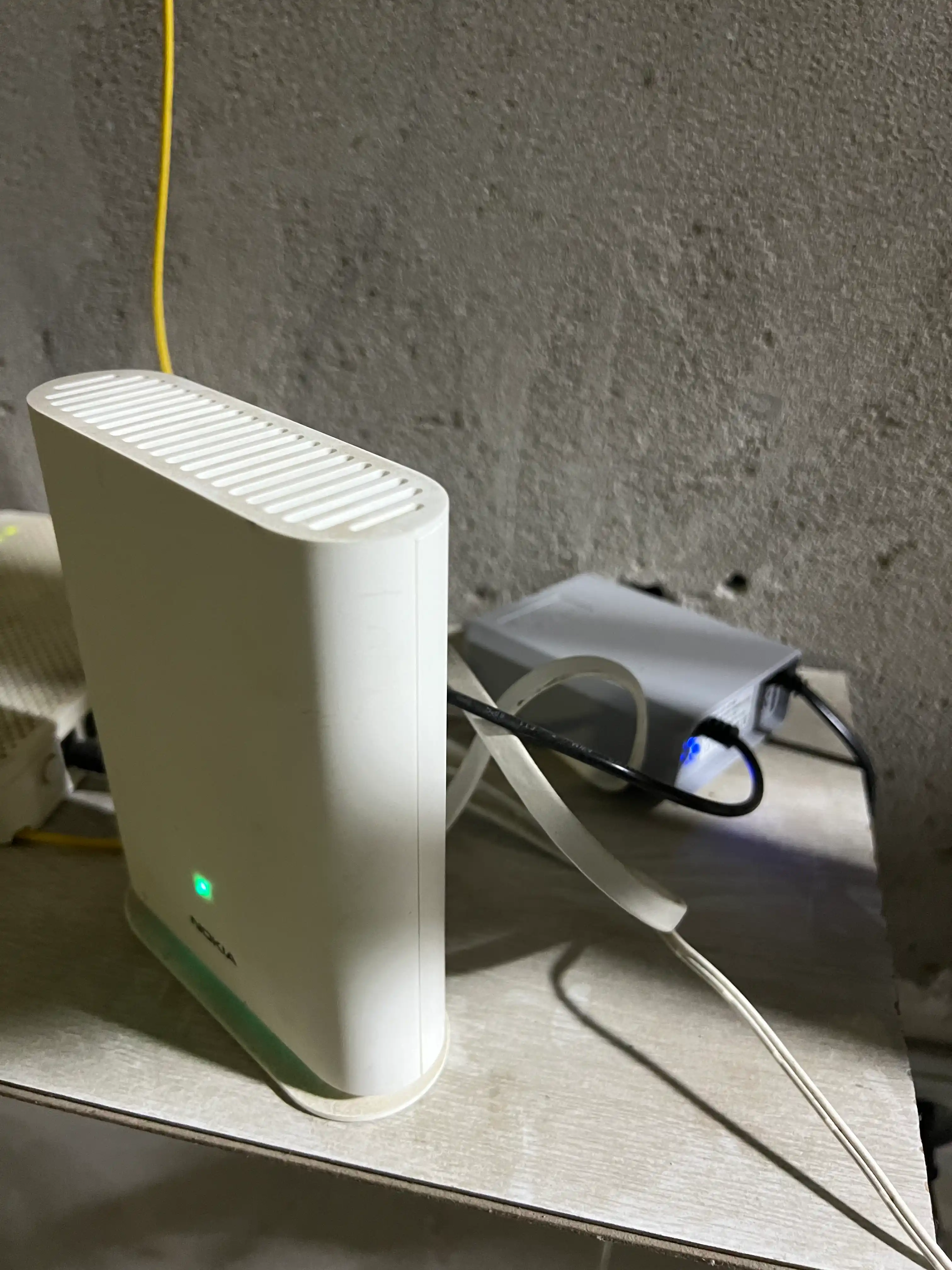 Mini UPS один выход 12 Вт, 1.5A ИБП для роутеров и камеры