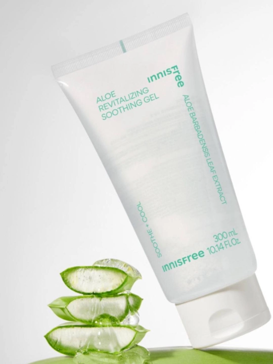 Гель для умывания Aloe Revitalizing Sooting Gel, 300 мл - 