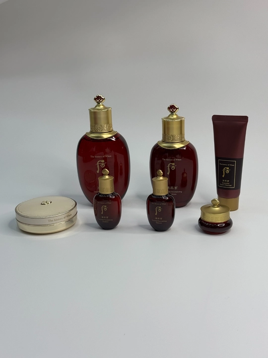 The History of Whoo Jinyulhyang qarishga qarshi tiklovchi vositalar to'plami
