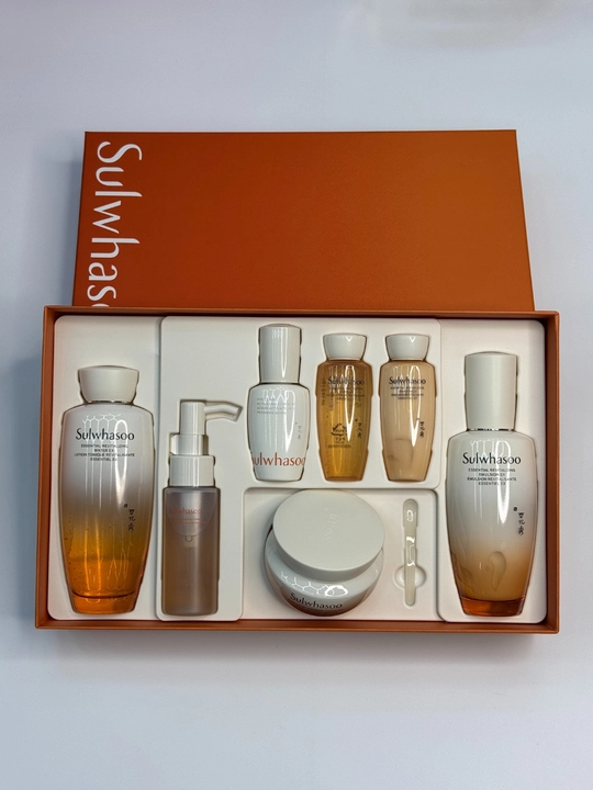 Набор уходовых средств Sulwhasoo Essential Revitalizing Set