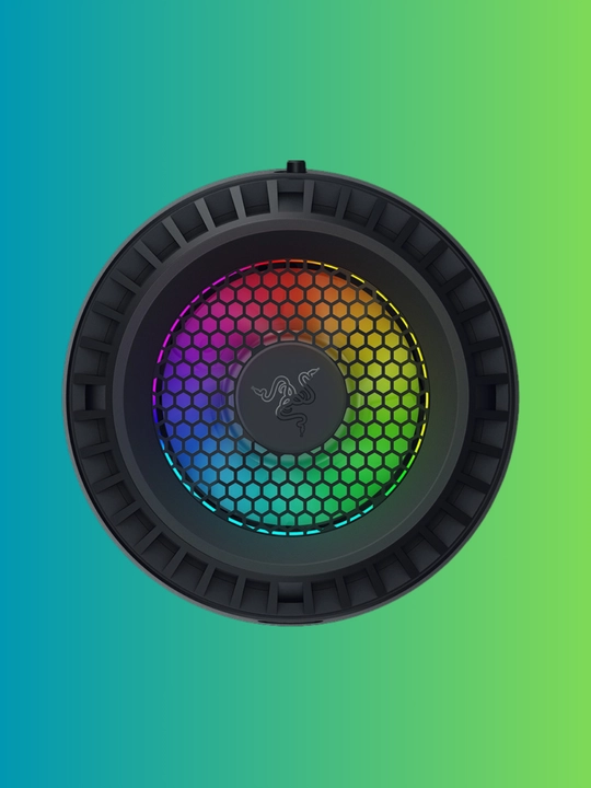 Razer Phone Cooler Chroma игровой кулер для iPhone с RGB-подсветкой и MagSafe