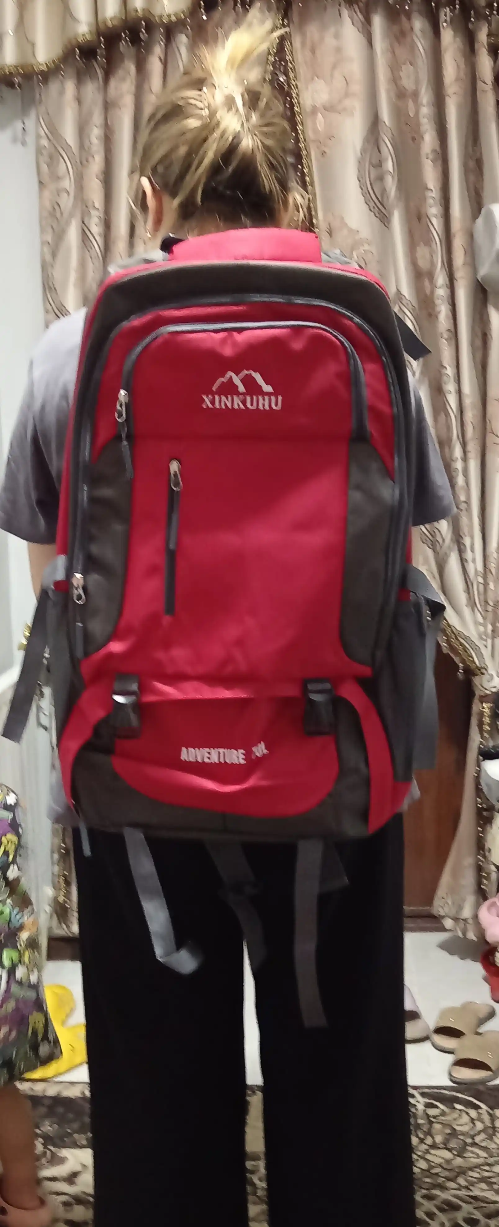 Ryukzak turistik sayohat uchun, sport uchun, universal