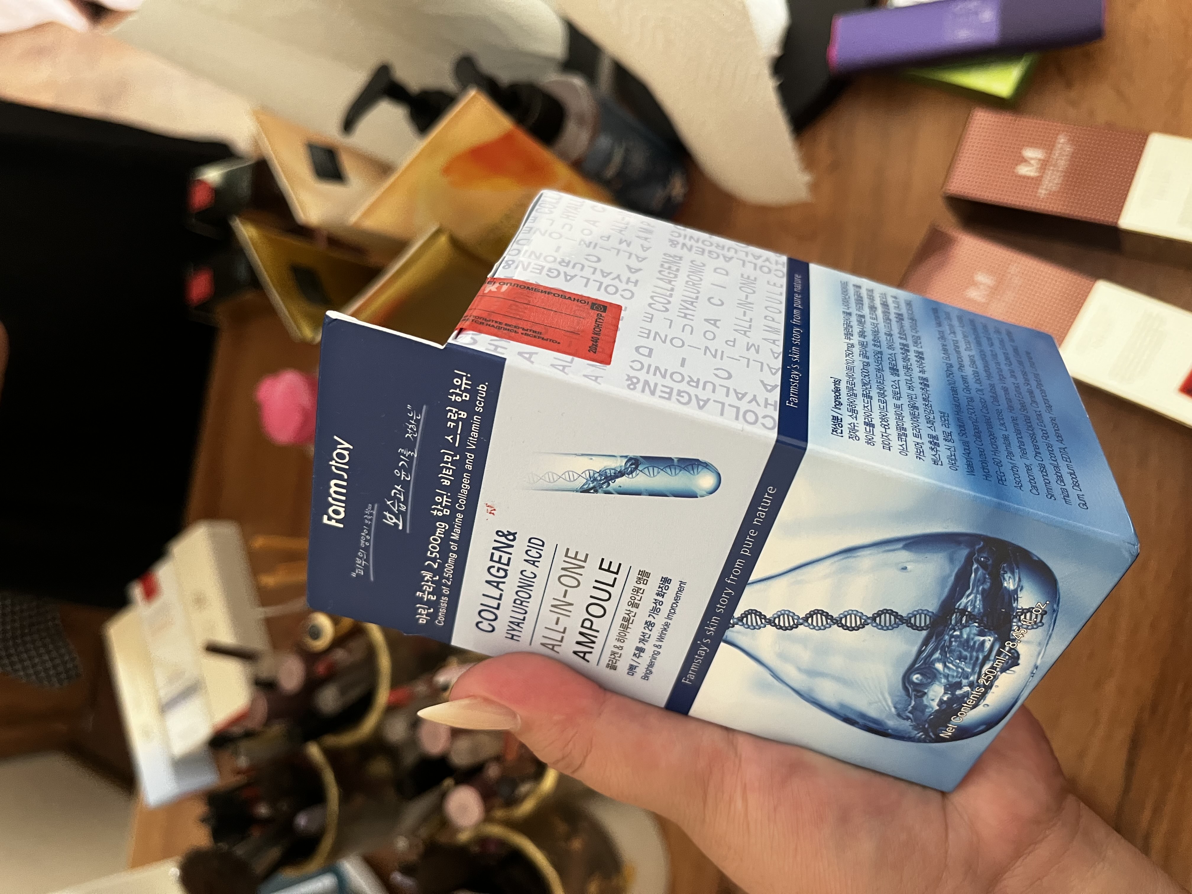 Ампульная сыворотка с коллагеном Farmstay Collagen Hyaluronic Acid All-In-One Ampoule