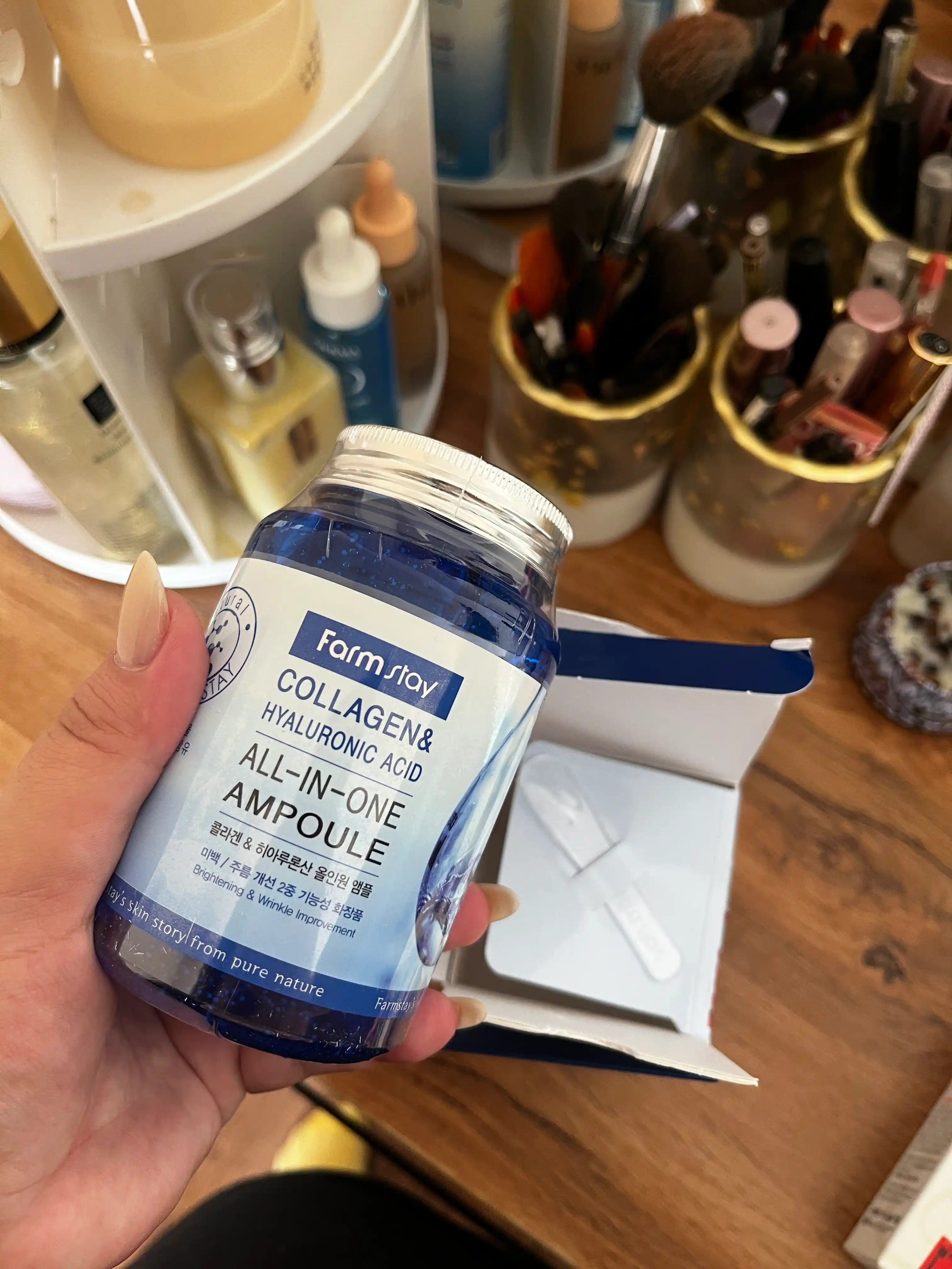 Ампульная сыворотка с коллагеном Farmstay Collagen Hyaluronic Acid All-In-One Ampoule