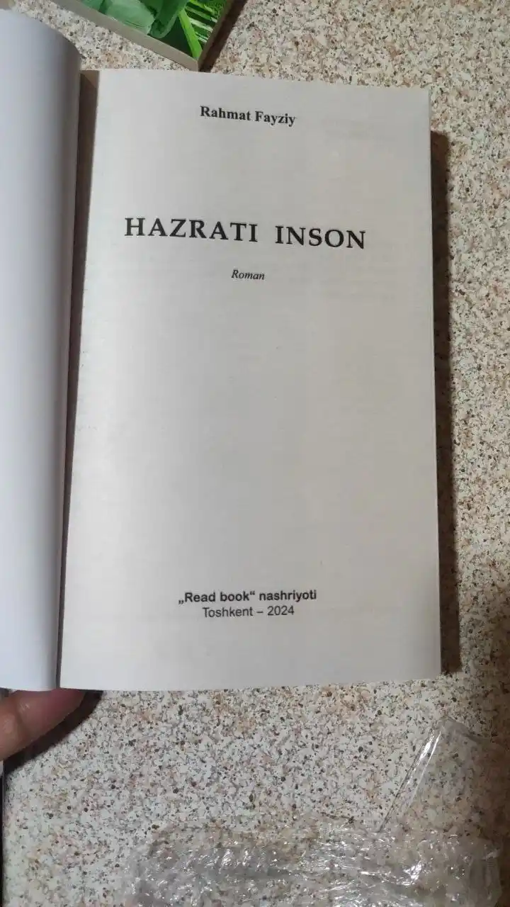 Hazrati inson — Rahmat Fayziy, mehr va insonparvarlik haqidagi roman