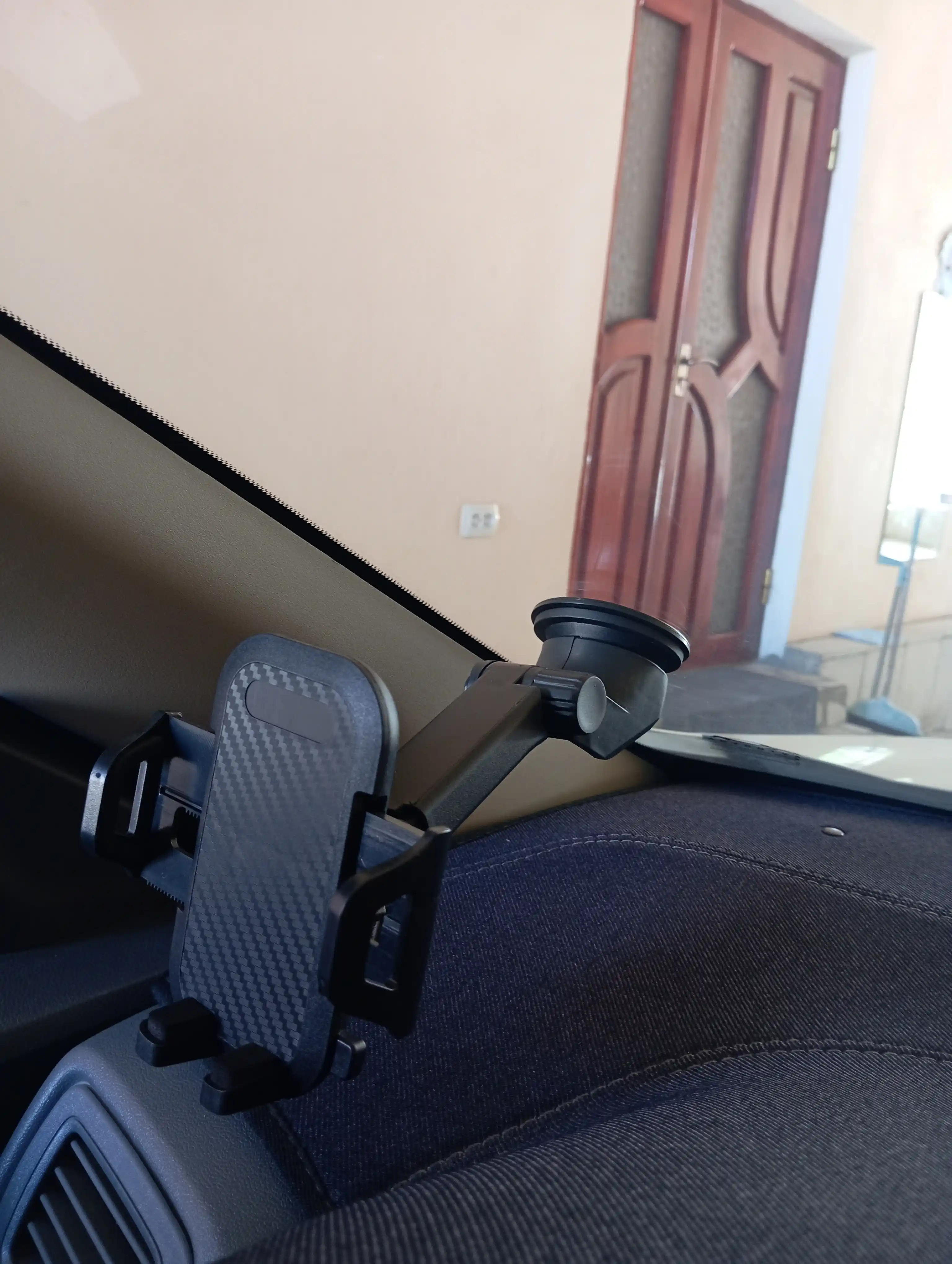Telefon uchun ushlagich, avto ushlagich, magnitli, universal