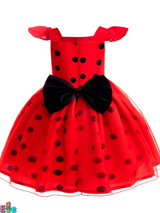Qizlar uchun liboslar va kostyumlar: Lady Bug, Elza, Jasmin, Malika Safiya, K-pop Hunter X