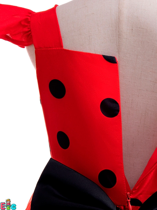 Qizlar uchun liboslar va kostyumlar: Lady Bug, Elza, Jasmin, Malika Safiya, K-pop Hunter X
