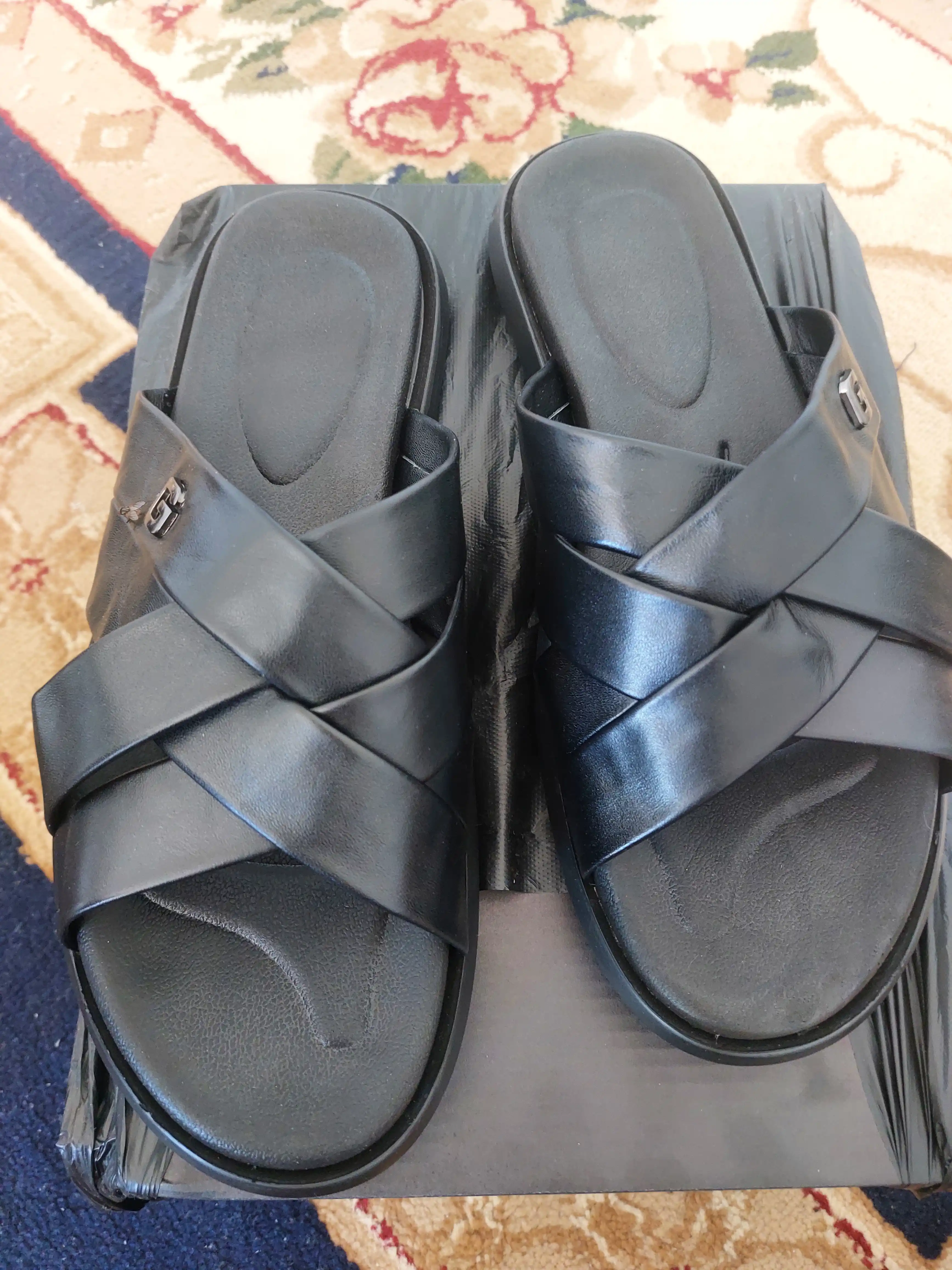 Erkaklar shippagi, 39-43 razmerda 100% tabiy teri orginall