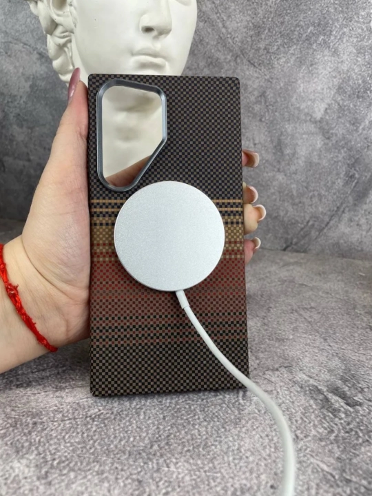 Чехол карбон для Samsung S24 Ultra, S25 Ultra, с Magsafe