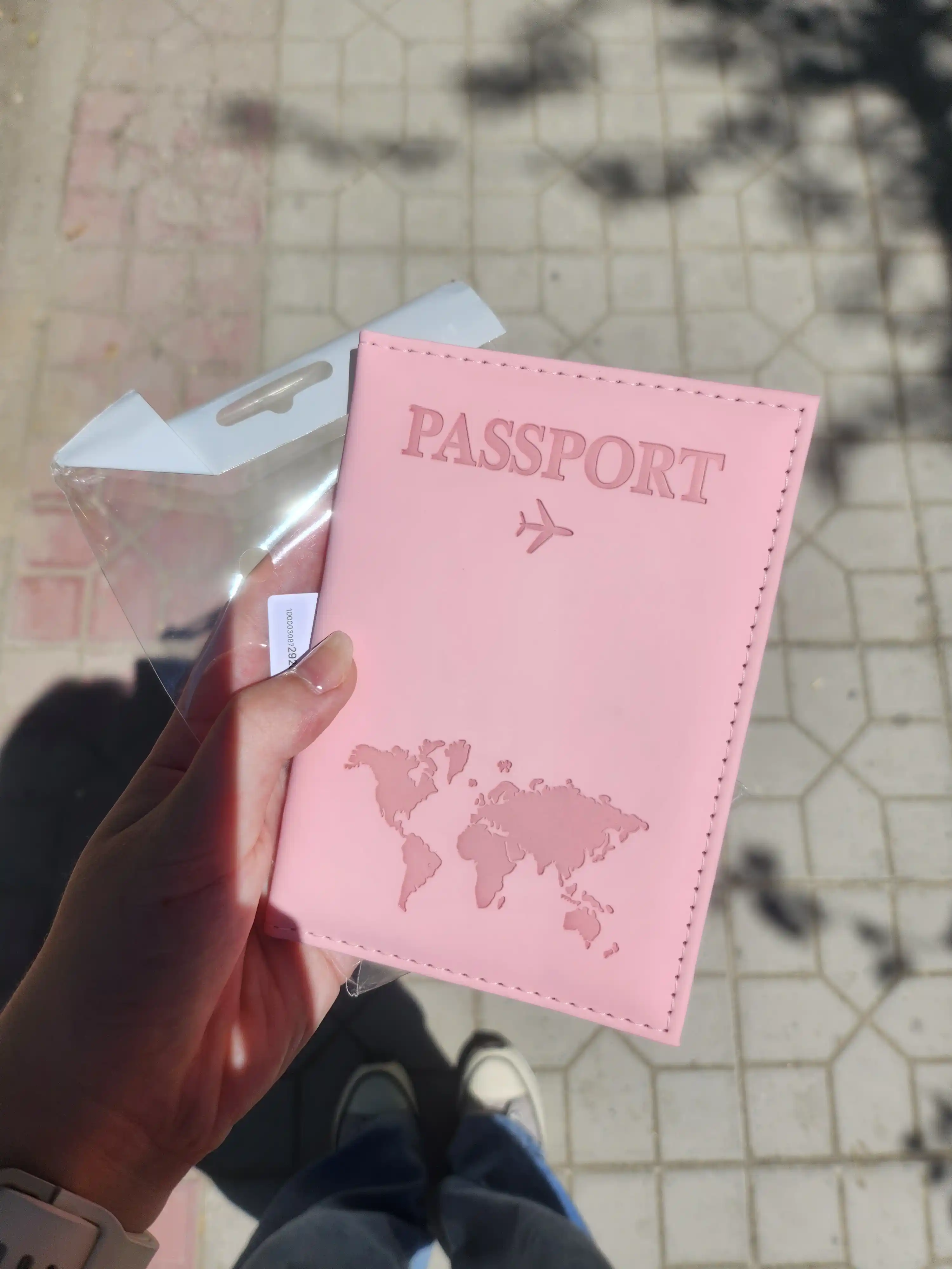Xalqaro pasport uchun g'ilof