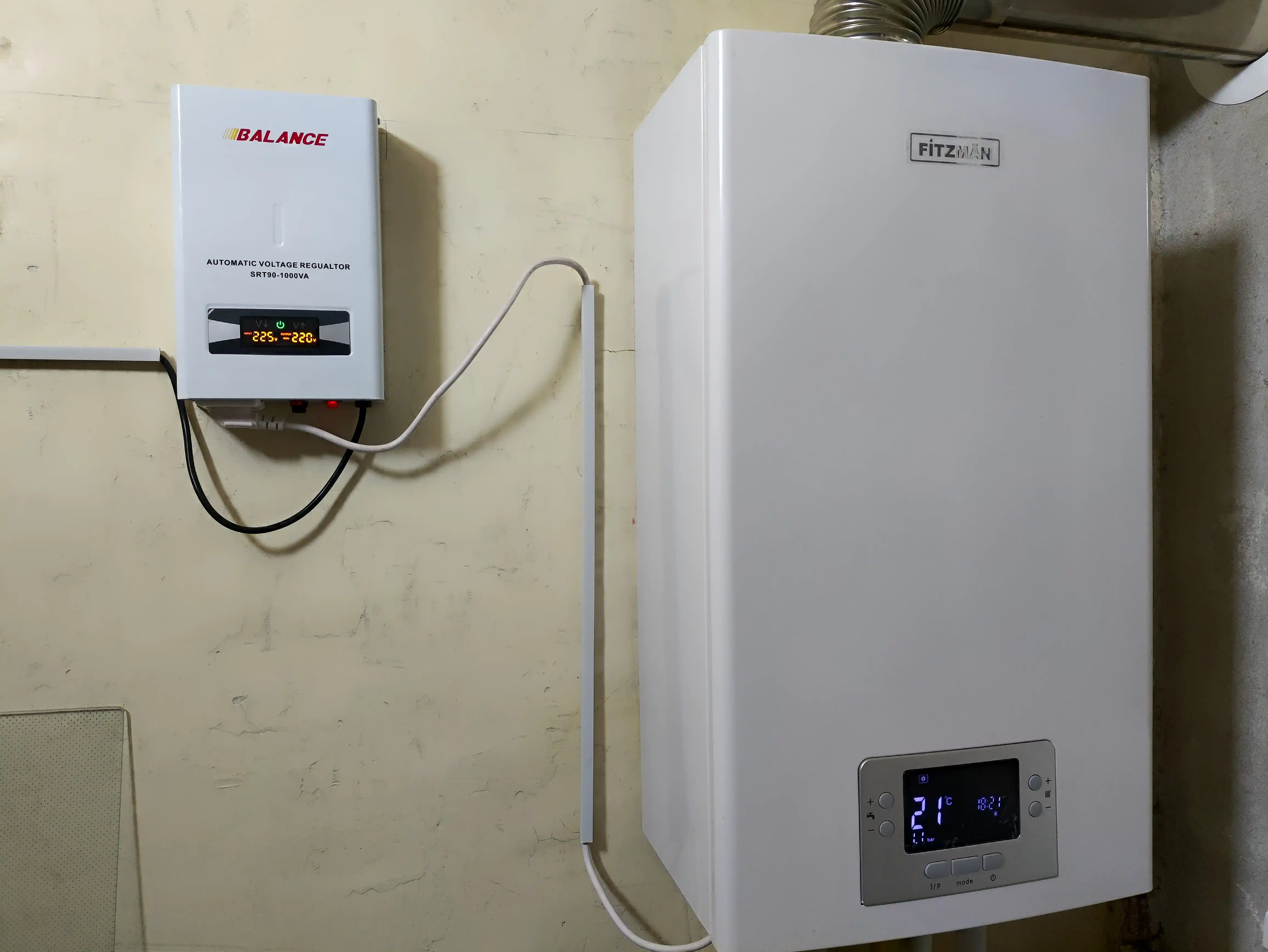 Stabilizator Releli 1000VA 95-275V Balance