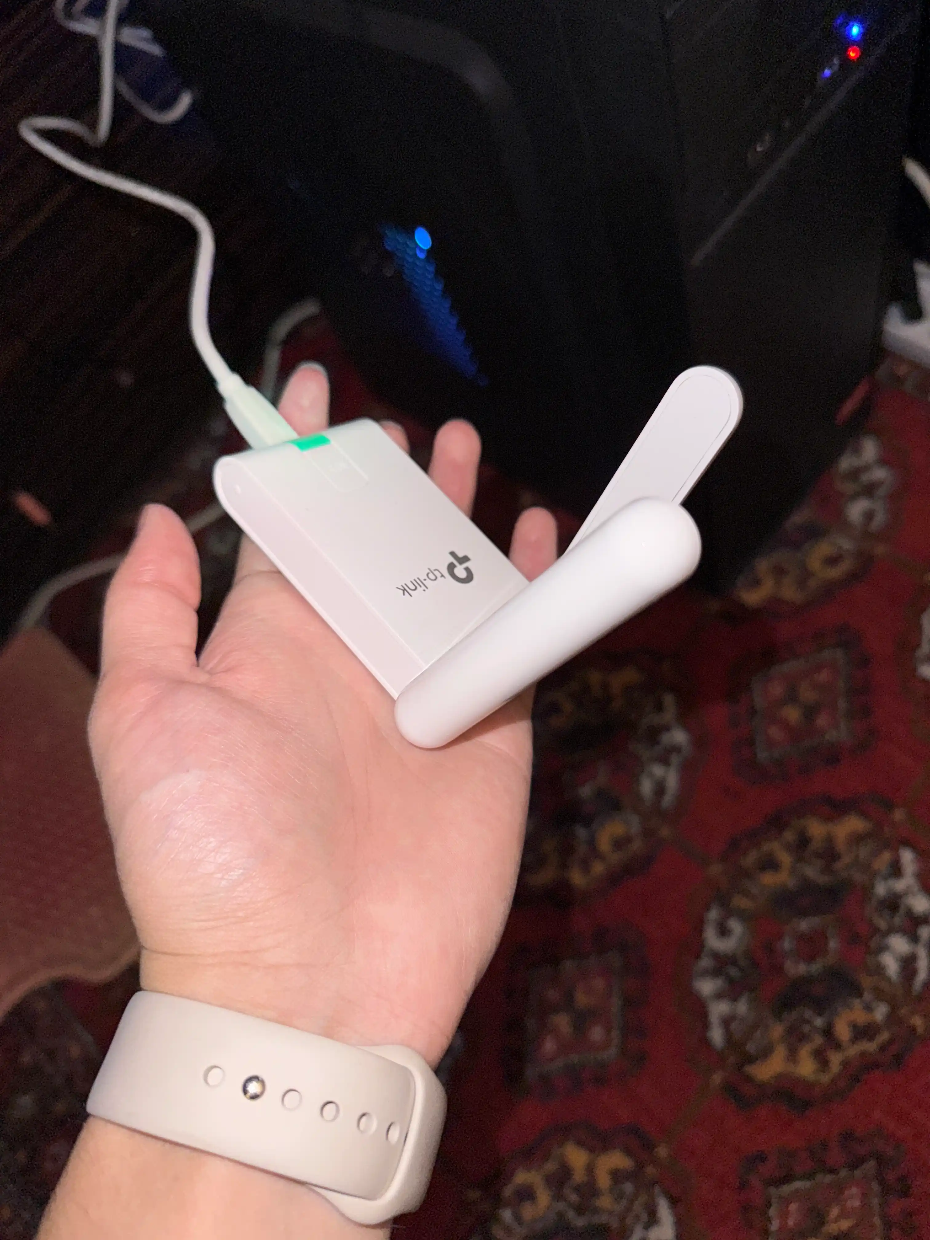 Wi-Fi yuqori daromadli USB adapteri, TP-Link TL-WN822N