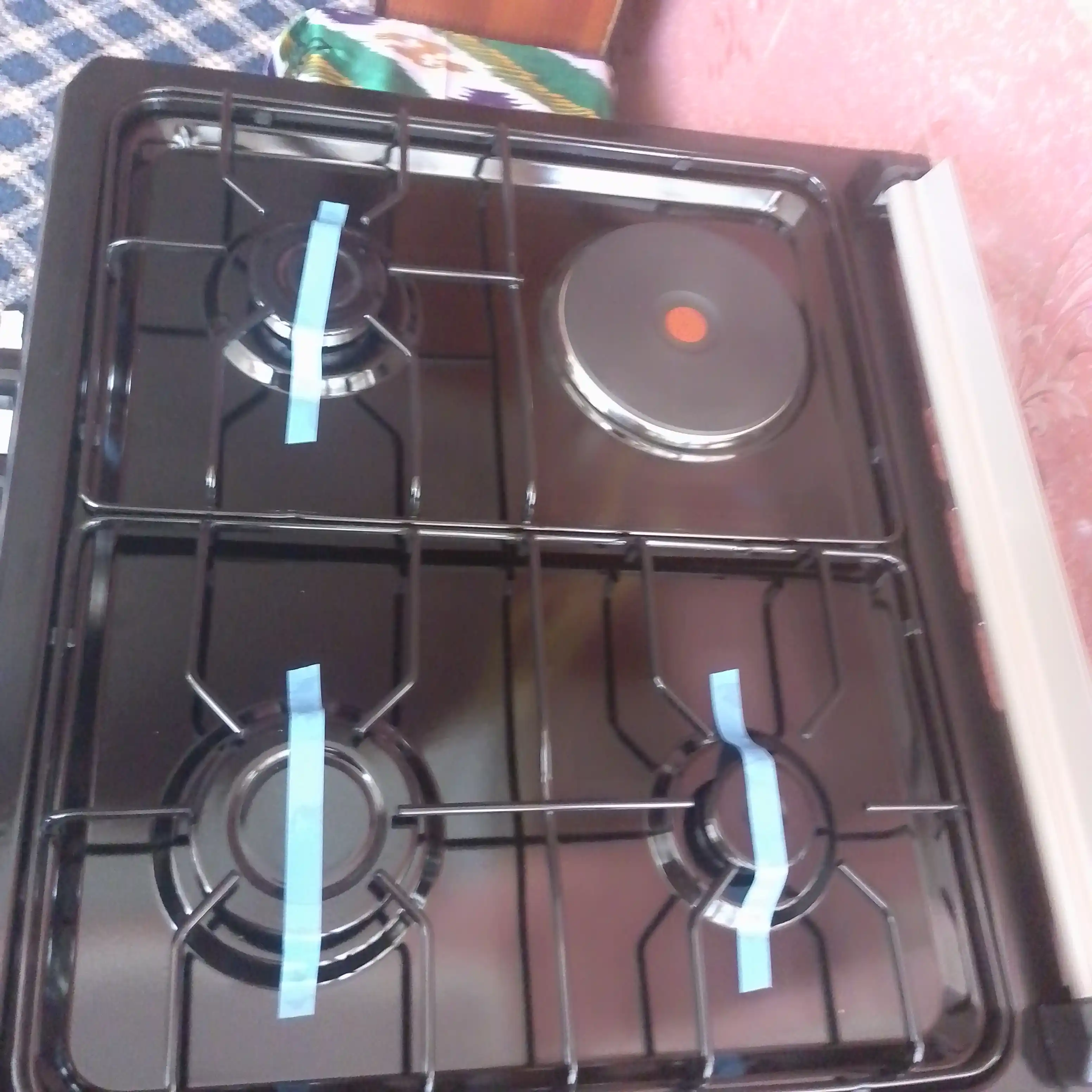 Gaz plita Ideal L305, 3+1 konforkali, pech hajmi 65 litr, 60 * 60