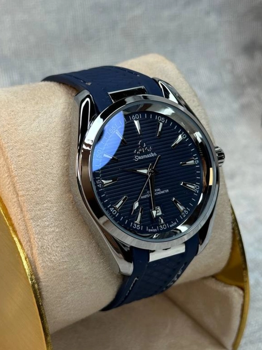 Erkaklar mexanik qo‘l soati, avtozavodli, Omega Seamaster uslubida