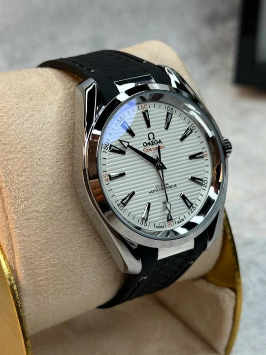 Erkaklar mexanik qo‘l soati, avtozavodli, Omega Seamaster uslubida