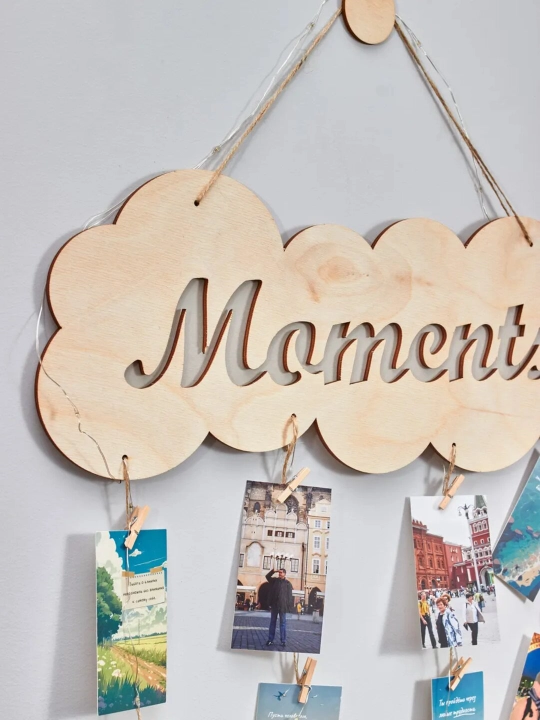 Moodboard LED chiroq bilan, foto panel qisqichli, yog‘och surat ushlagich yoritgich bilan