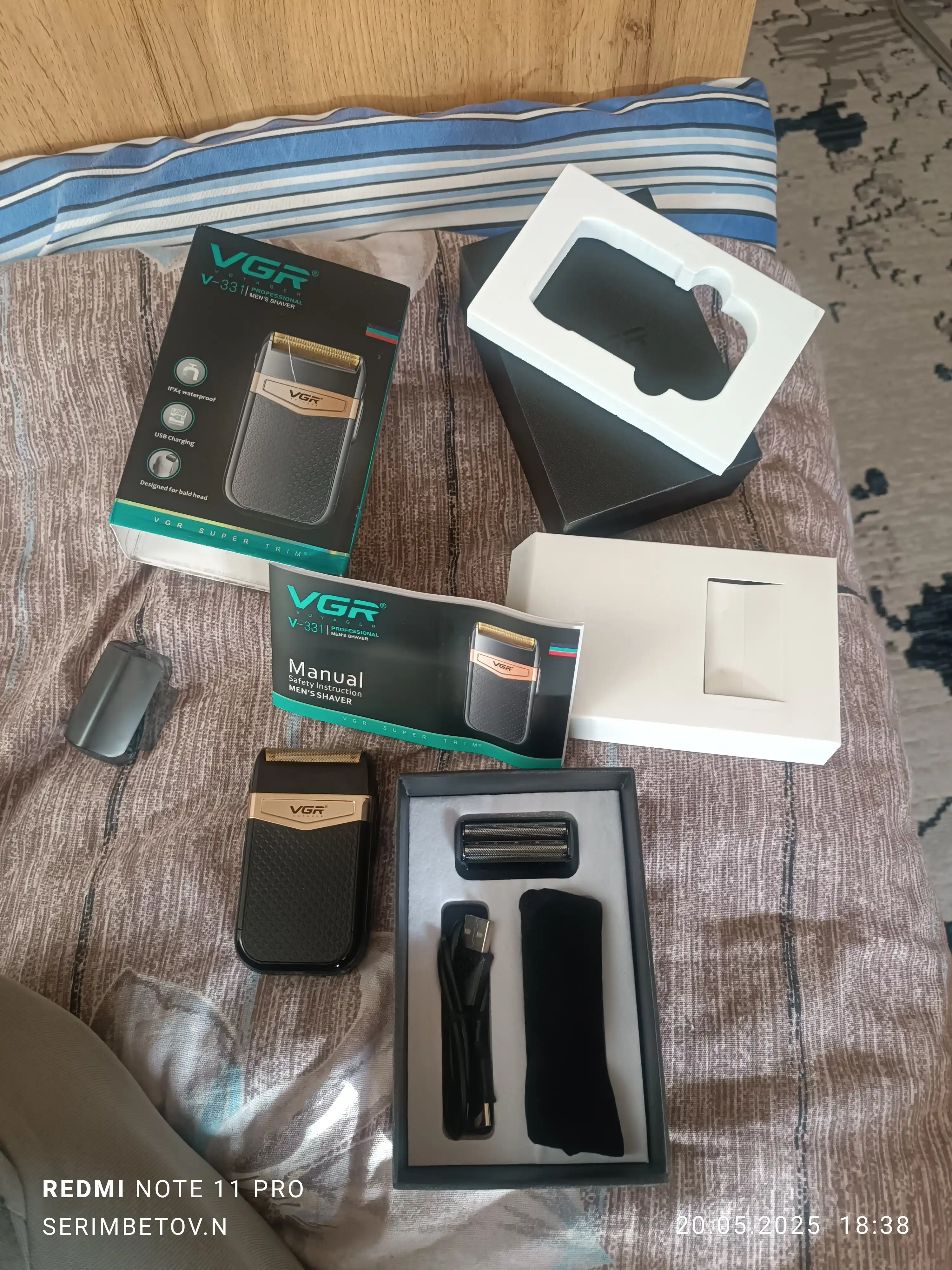 Erkaklar uchun simsiz elektr ustara VGR V-331, akkumulyatorli sheyver