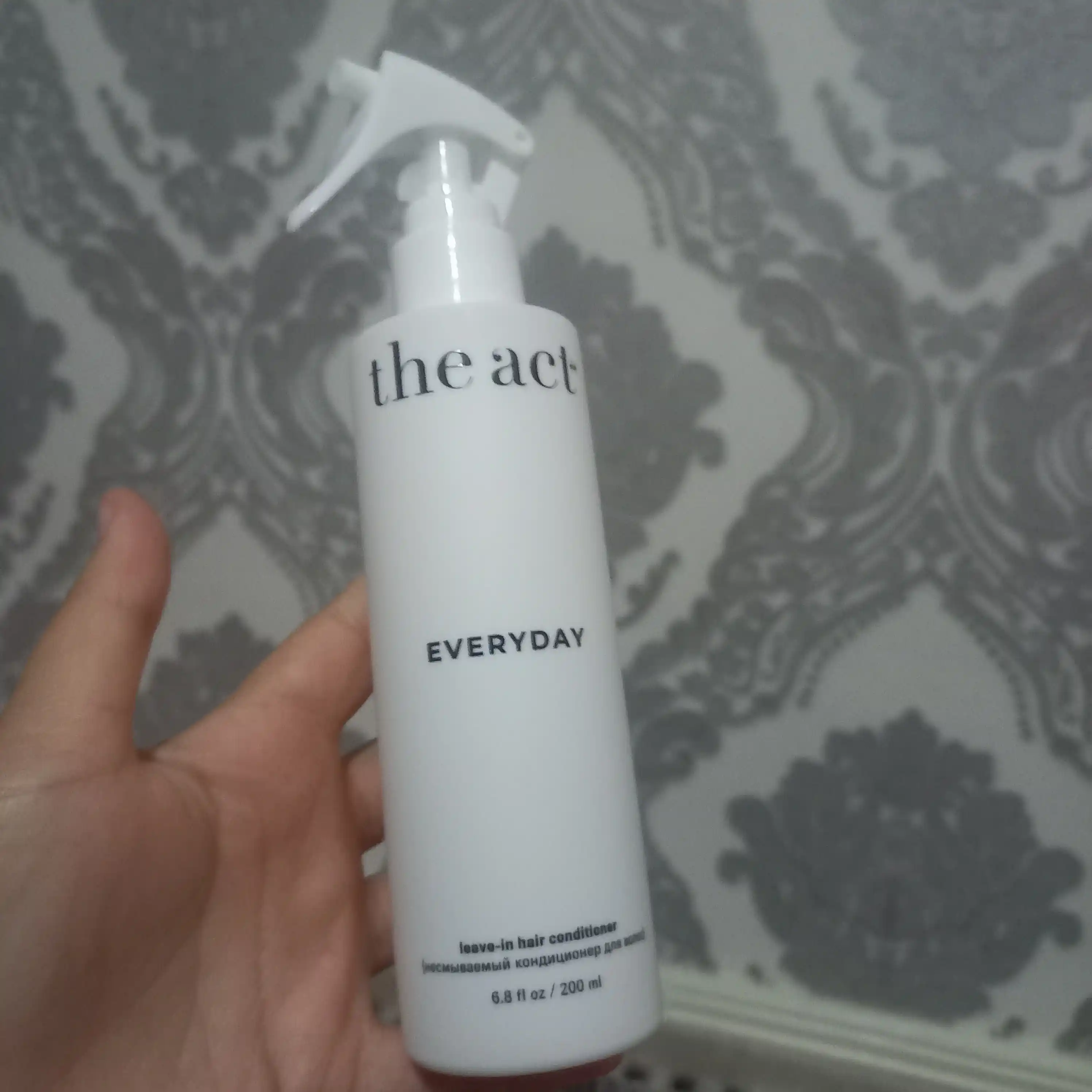 The Act Professional soch parvarishi uchun termohimoya krem-sprey, namlovchi va tiklovchi