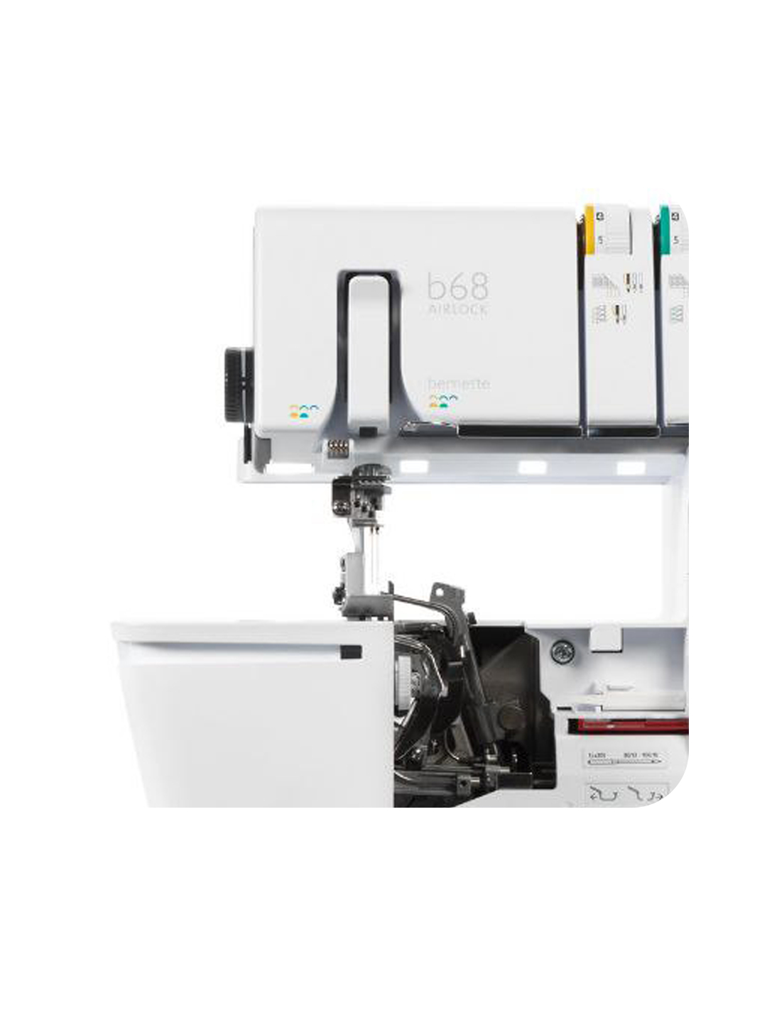 Ayollar plyajidagi kiyinish xonasida yashirin kamera Qiz yigitni xursand qiladi video