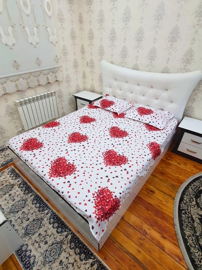 Choyshab va yostiq jild, ikki kishilik choyshab 200*220 sm va yostiq 50*70 sm 2 dona