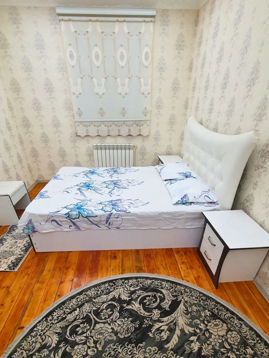Choyshab va yostiq jild, ikki kishilik choyshab 200*220 sm va yostiq 50*70 sm 2 dona