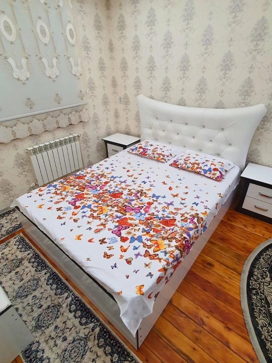 Простыня и наволочка, двуспальная простыня 200*220 см и наволочка 50*70 см 2 шт