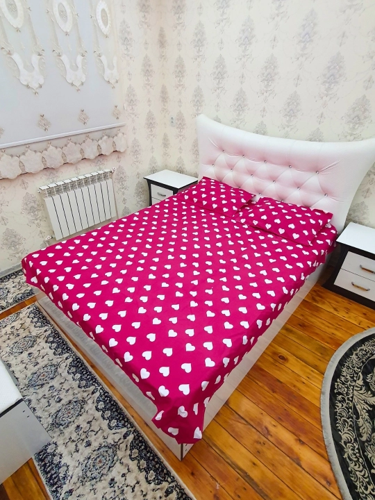 Простыня и наволочка, двуспальная простыня 200*220 см и наволочка 50*70 см 2 шт