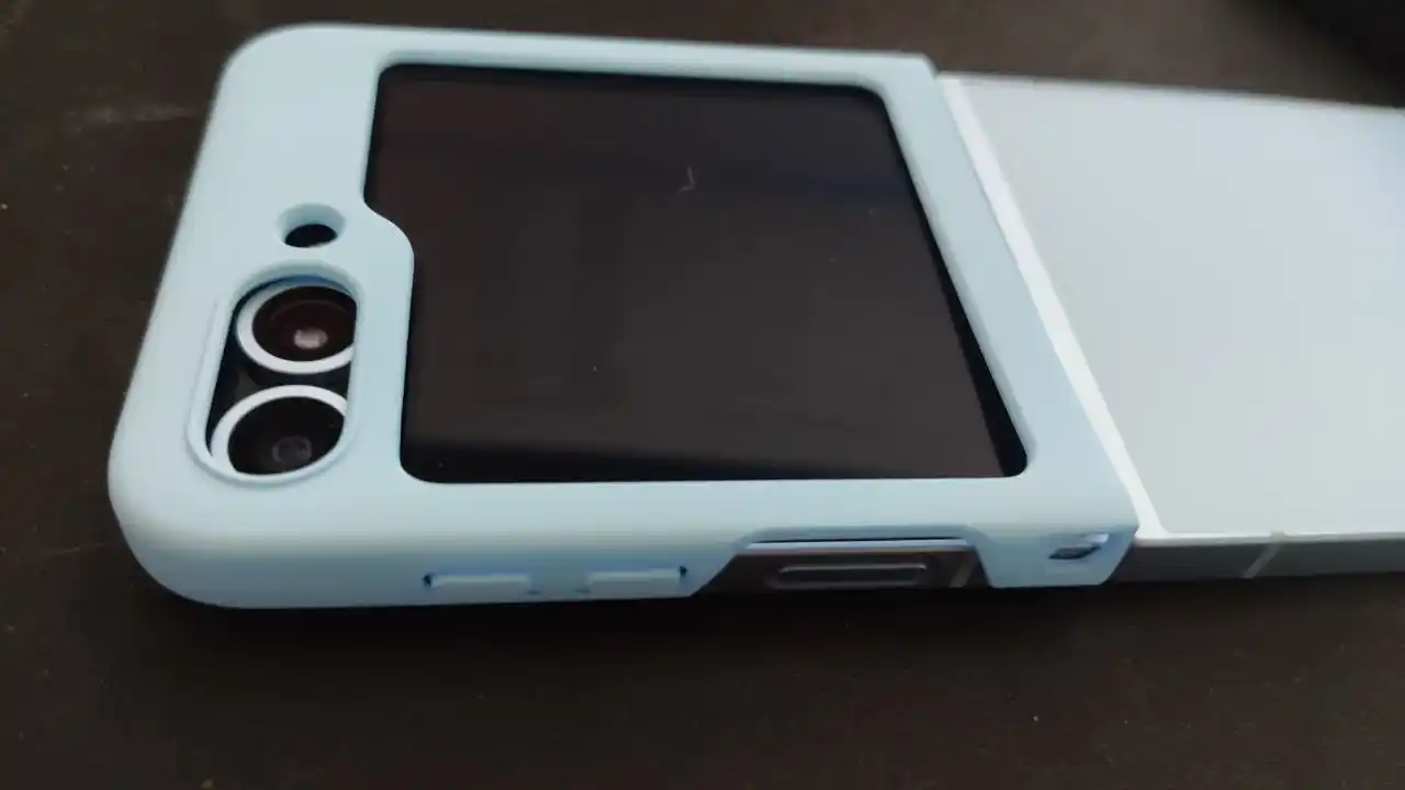 Силиконовый чехол для Samsung z flip 5/6