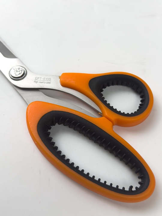 Tikuvchilar uchun toblangan qaychi 25.5 sm Titanium scissors