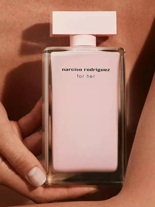 Ayollar uchun Narciso Rodriguez parfyumlangan suvi, 100 ml