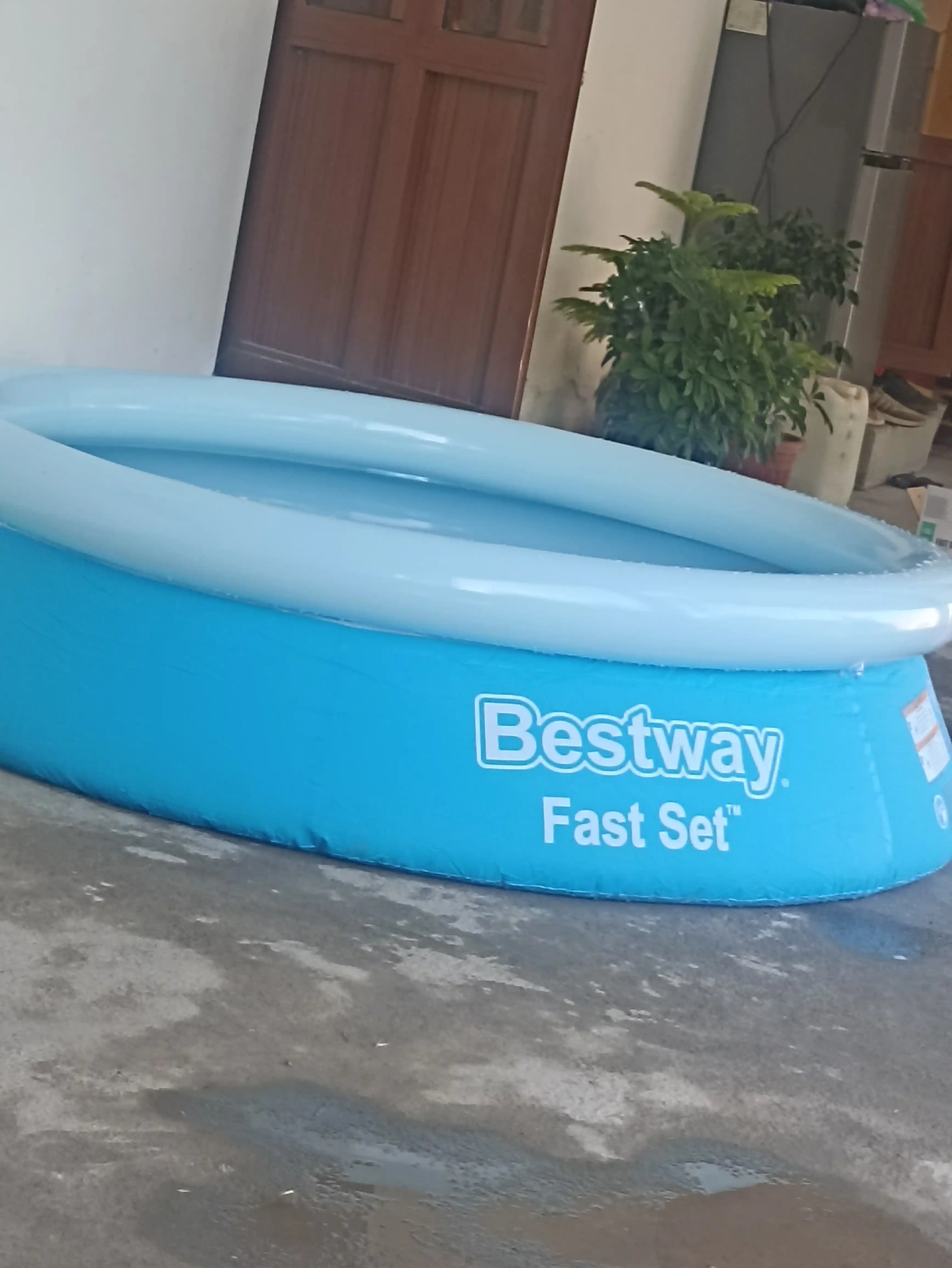 Надувные бассейны из серии Bestway Fast Set, до 3800 литров