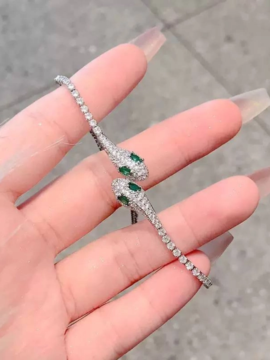 Ayollar bilakuzugi, qo'lga taqiladigan bilaguzuk,broslet, o'lchamsiz standart