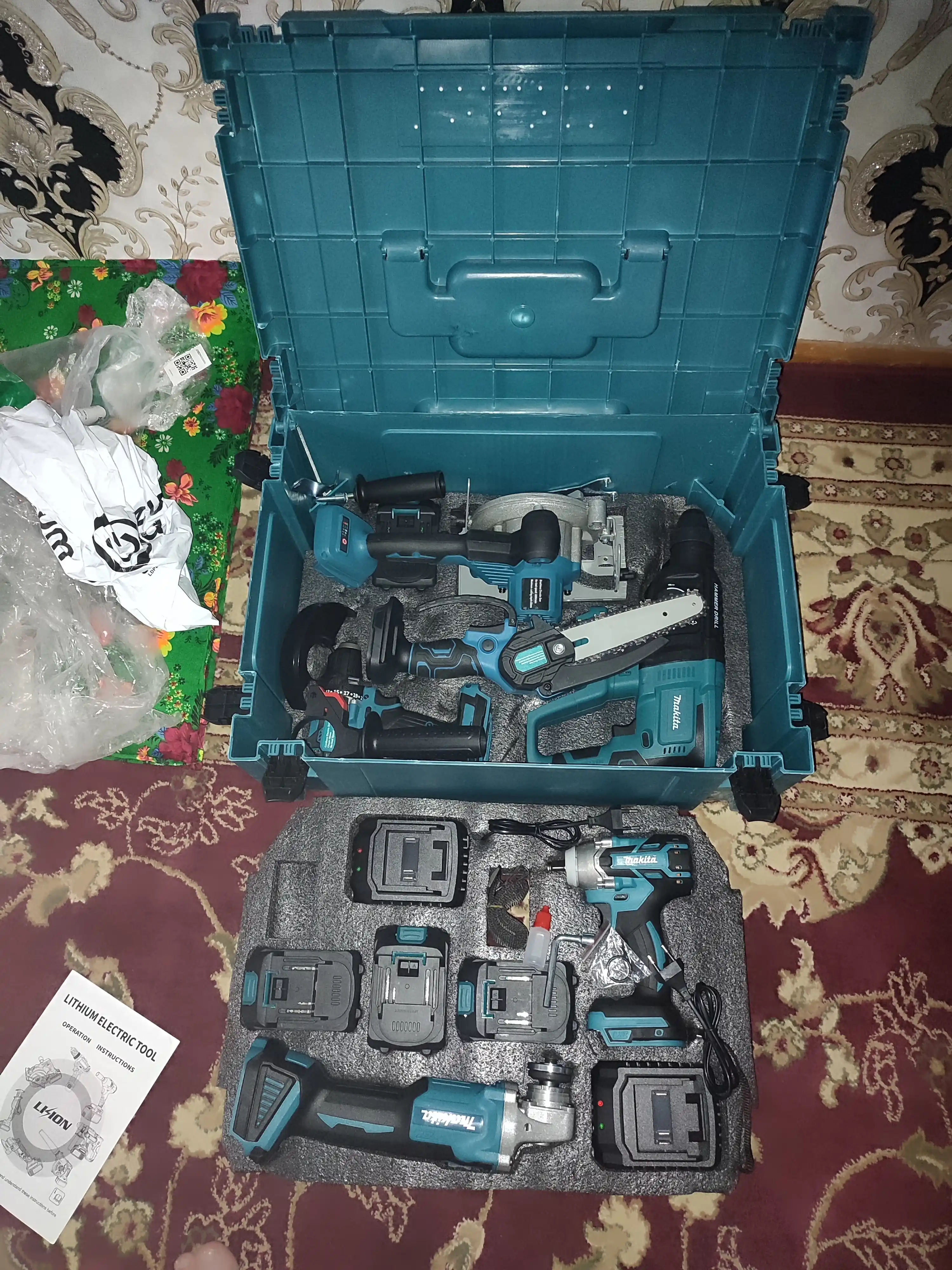 Akkumulyatorli to'plam 6 tasi 1 da, perforator, shurupovert, gaykovert, bolgarkа, arra