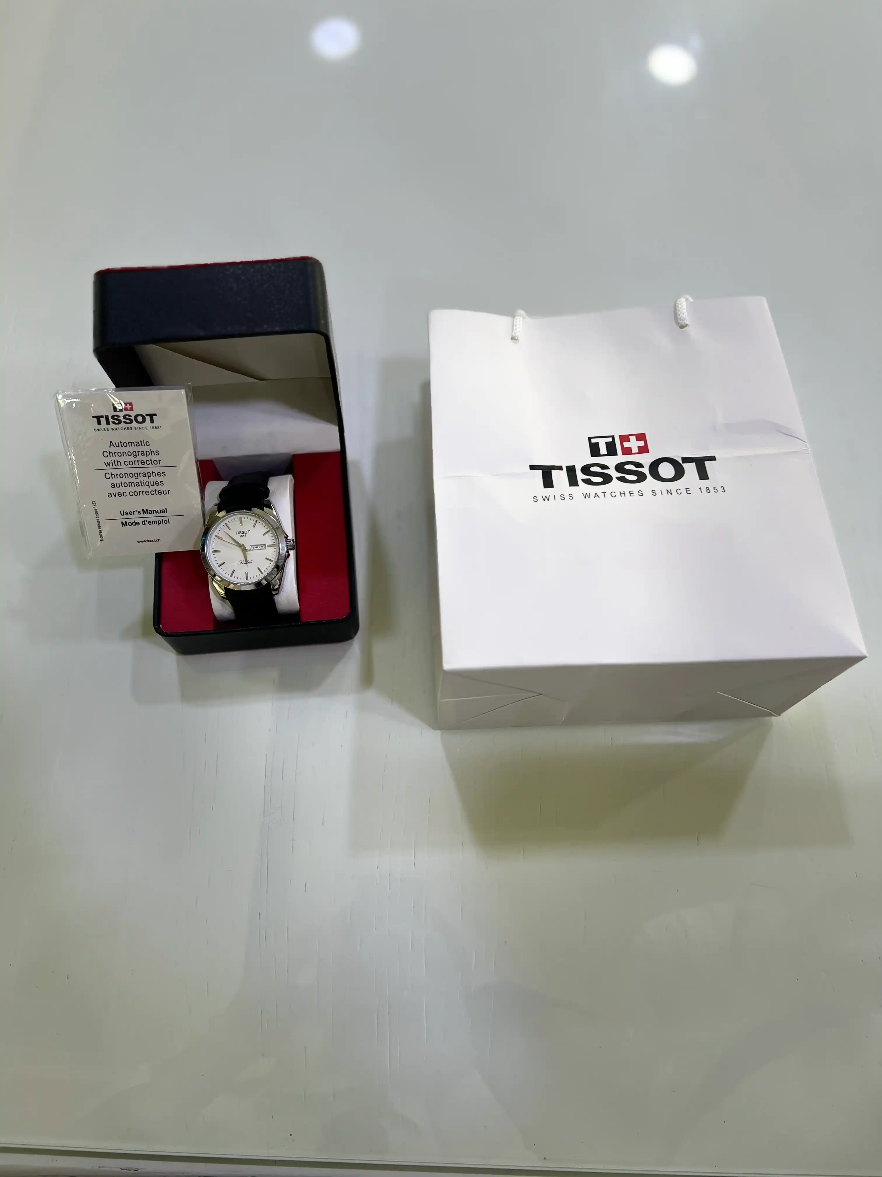 TISSOT erkaklar qo'l soati