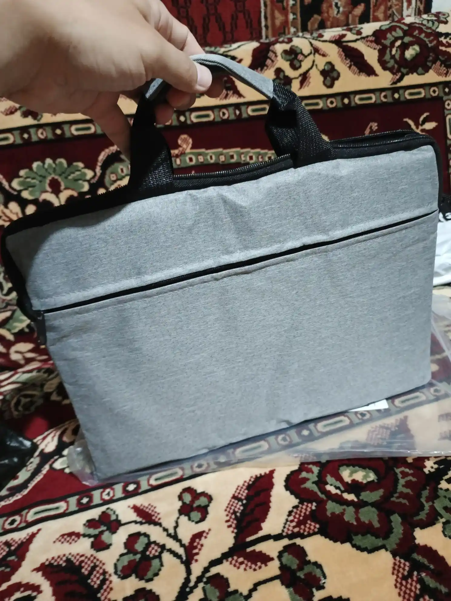 Noutbuk va MacBook uchun himoyali sumka