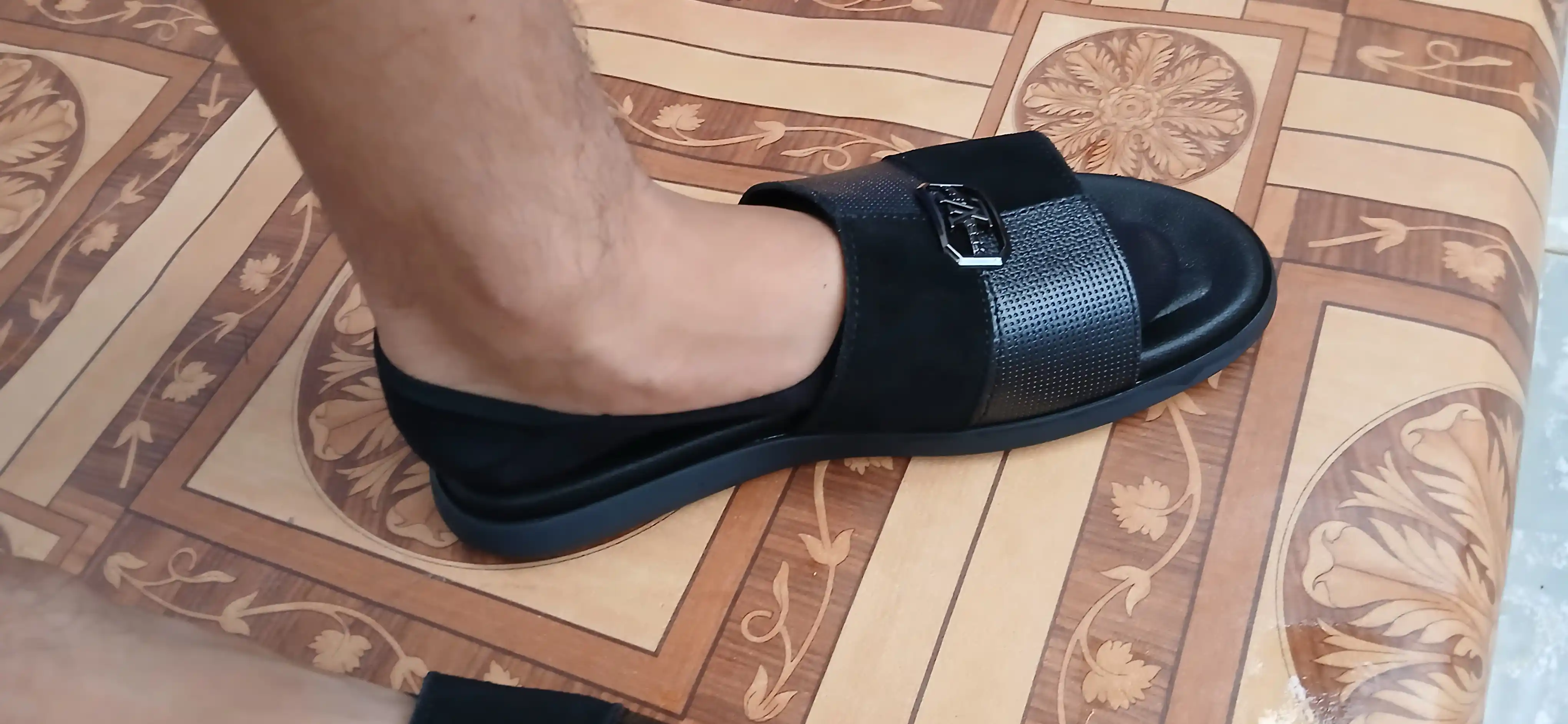 Erkaklar shippagi, 39-43 razmerda 100% tabiy teri orginall