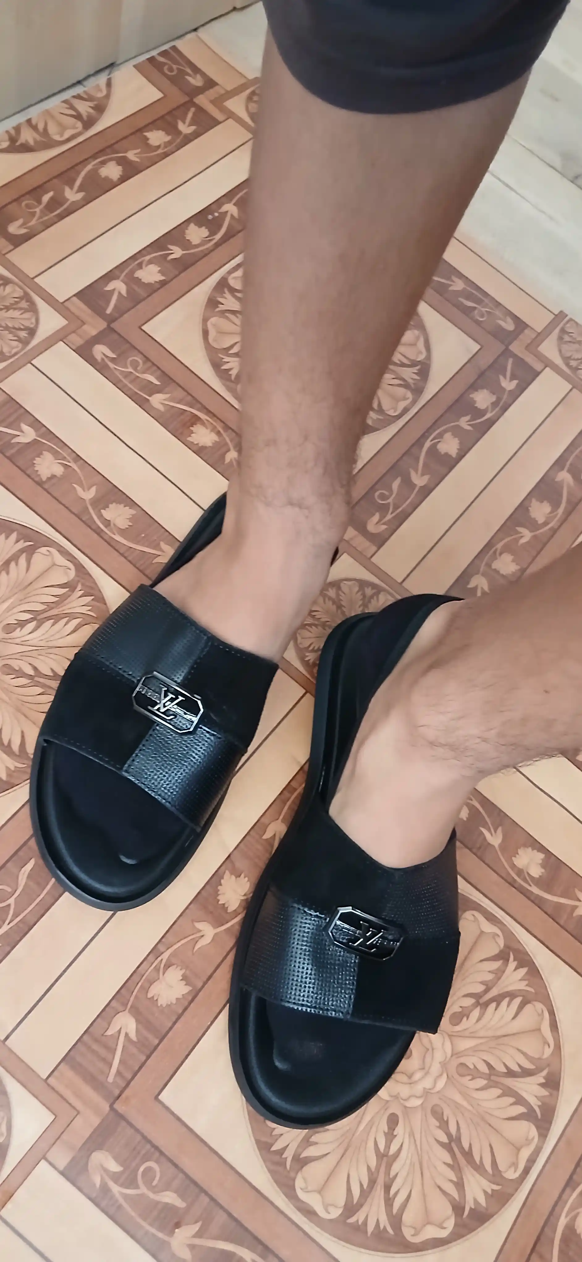 Erkaklar shippagi, 39-43 razmerda 100% tabiy teri orginall