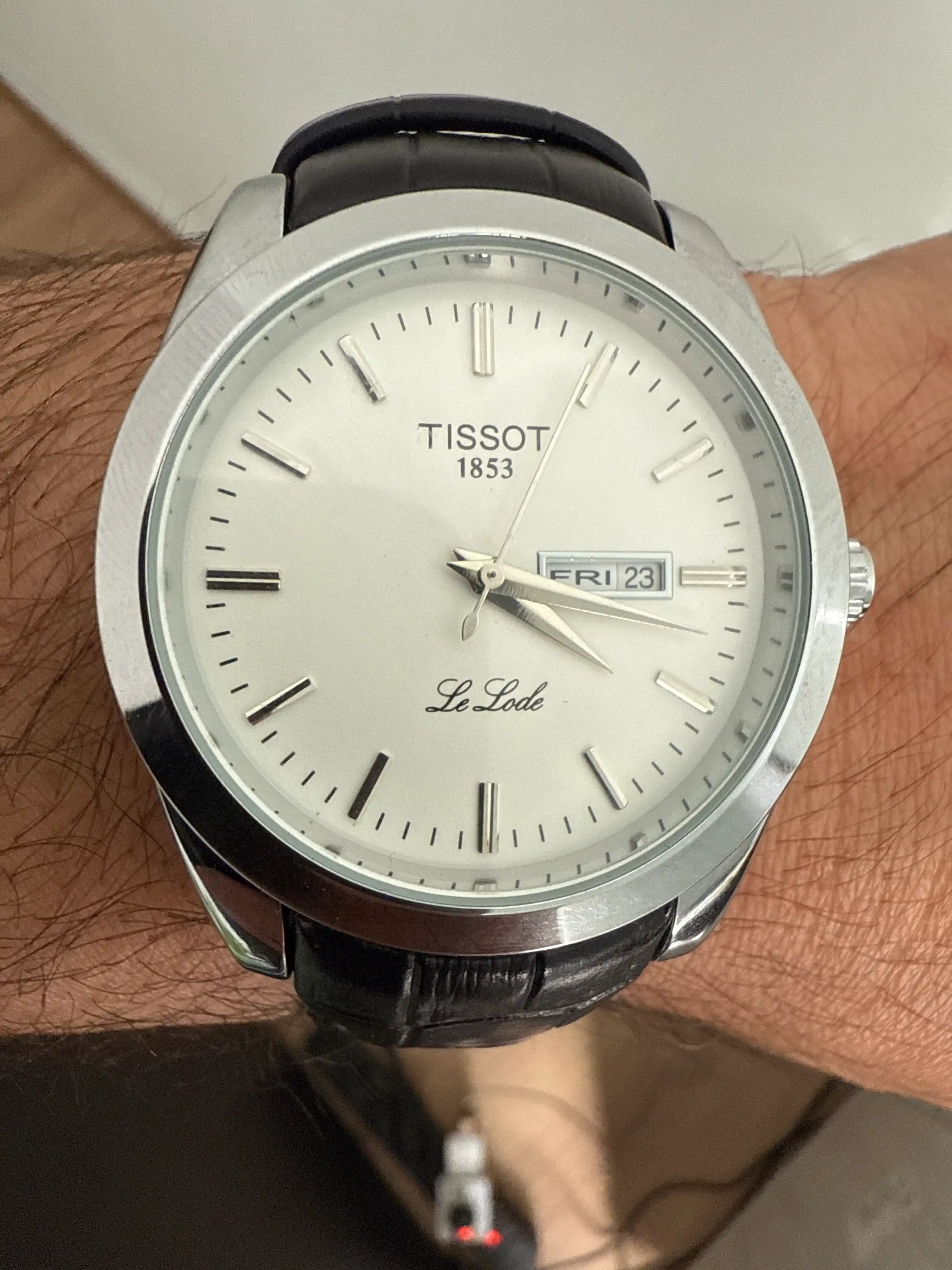 TISSOT erkaklar qo'l soati