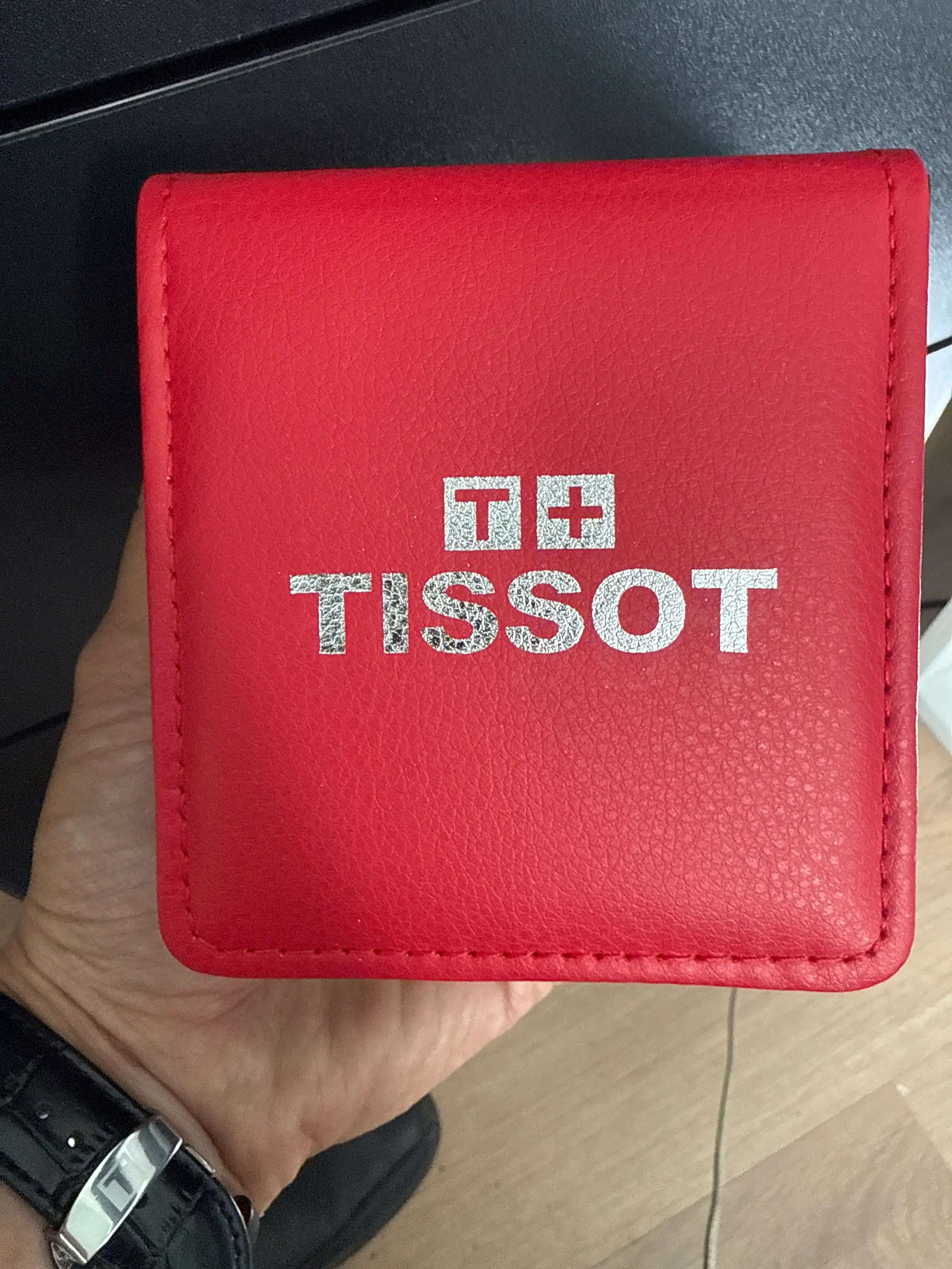 TISSOT erkaklar qo'l soati