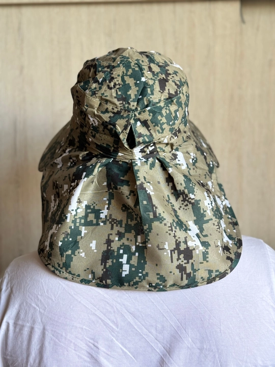 Erkaklar yozgi shlyapasi, keng qirrali